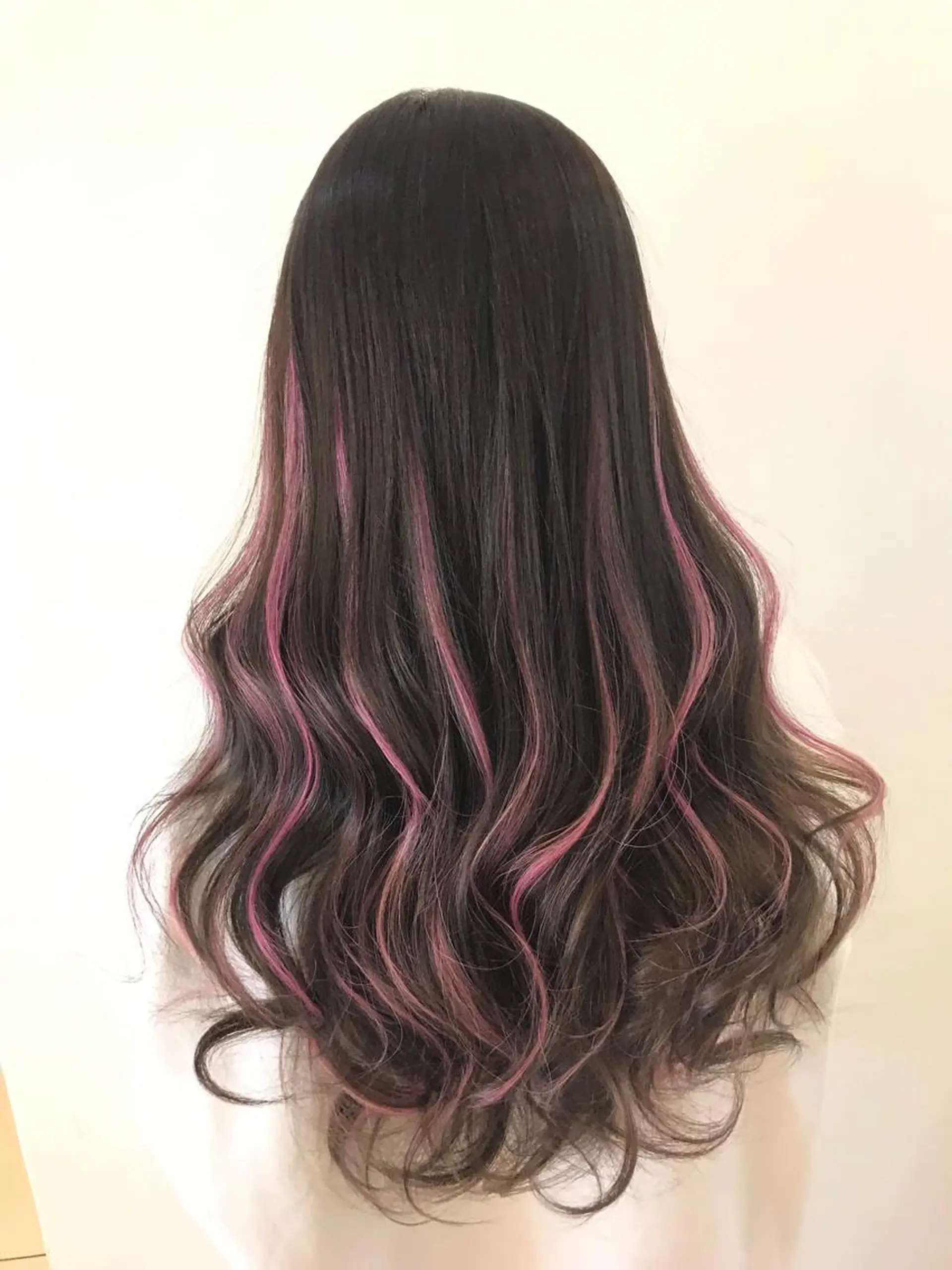 ロング カット ヘアカラー トリートメント GO TODAYシェアサロン原宿Leap店所属・髪質改善 レイヤー Naoyaのヘアスタイル