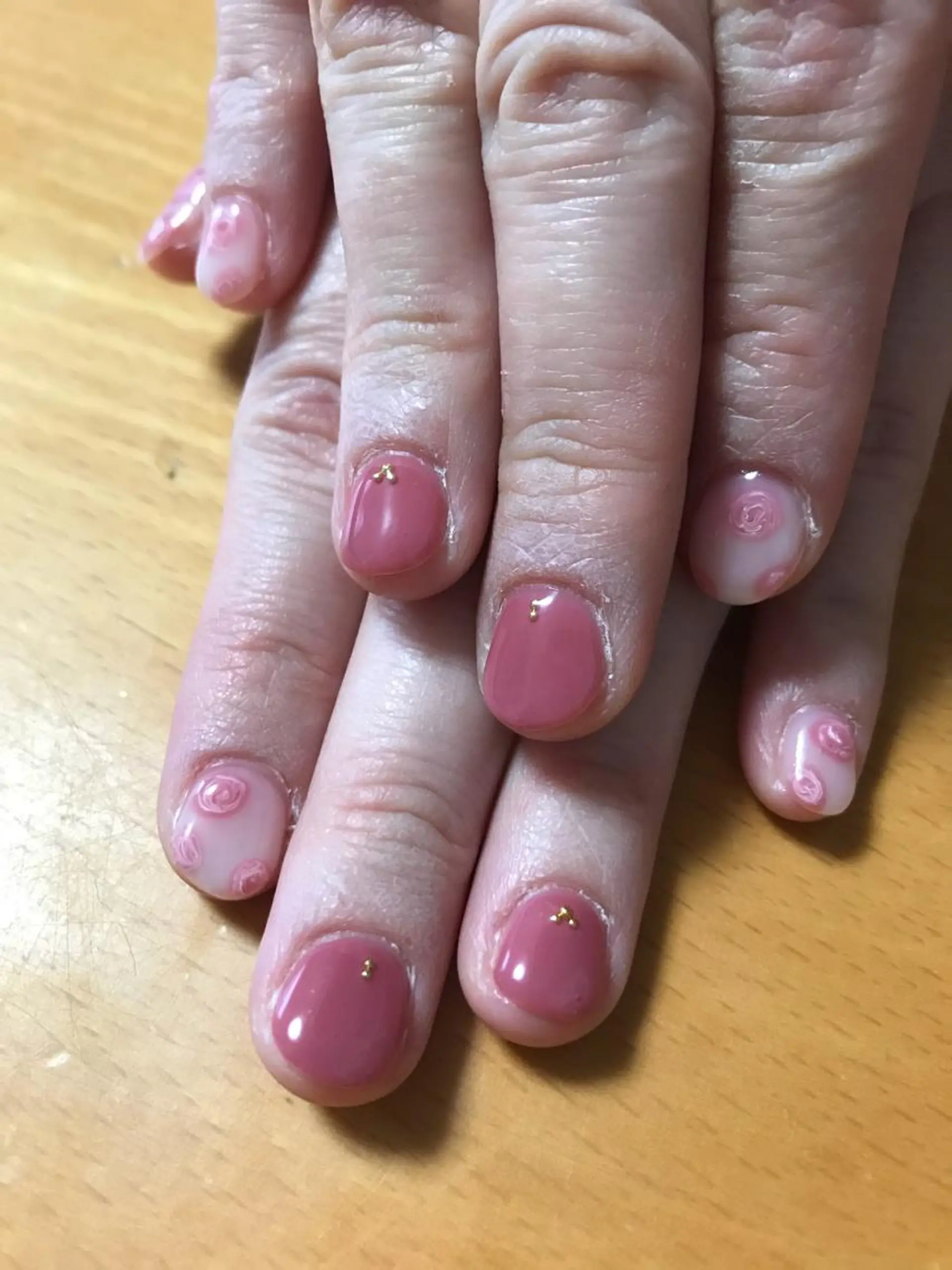 ネイル ハンドネイル みんなの店所属・仲谷 つかさのエステ・リラクイメージ