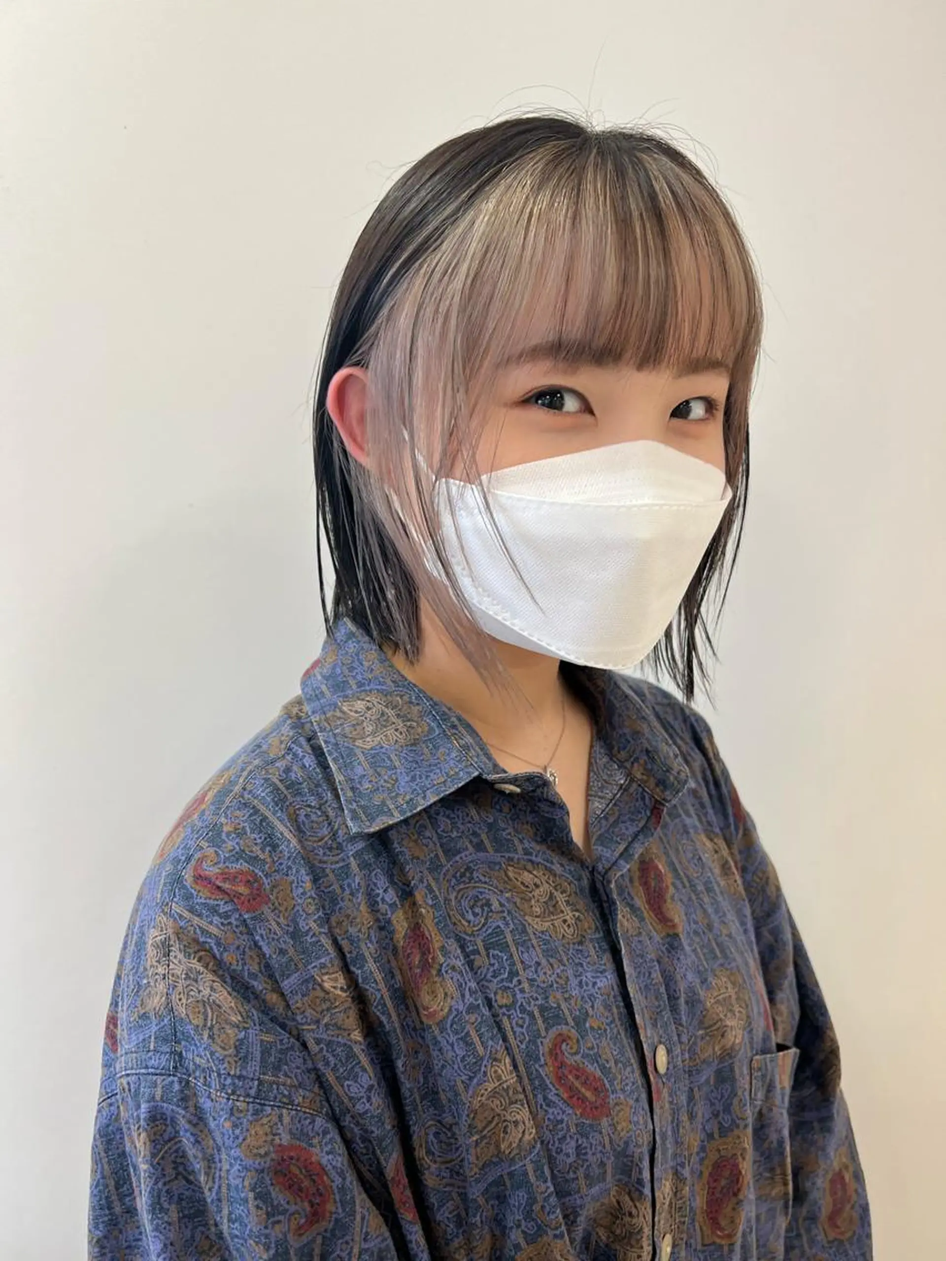 ショート カラー ベージュカラー ミルクティーベージュ ホワイトミルクティーベージュ カット ヘアカラー トリートメント ヘアセット ハイトーン/ウルフ /レイヤー/坂野幸伸のヘアスタイル