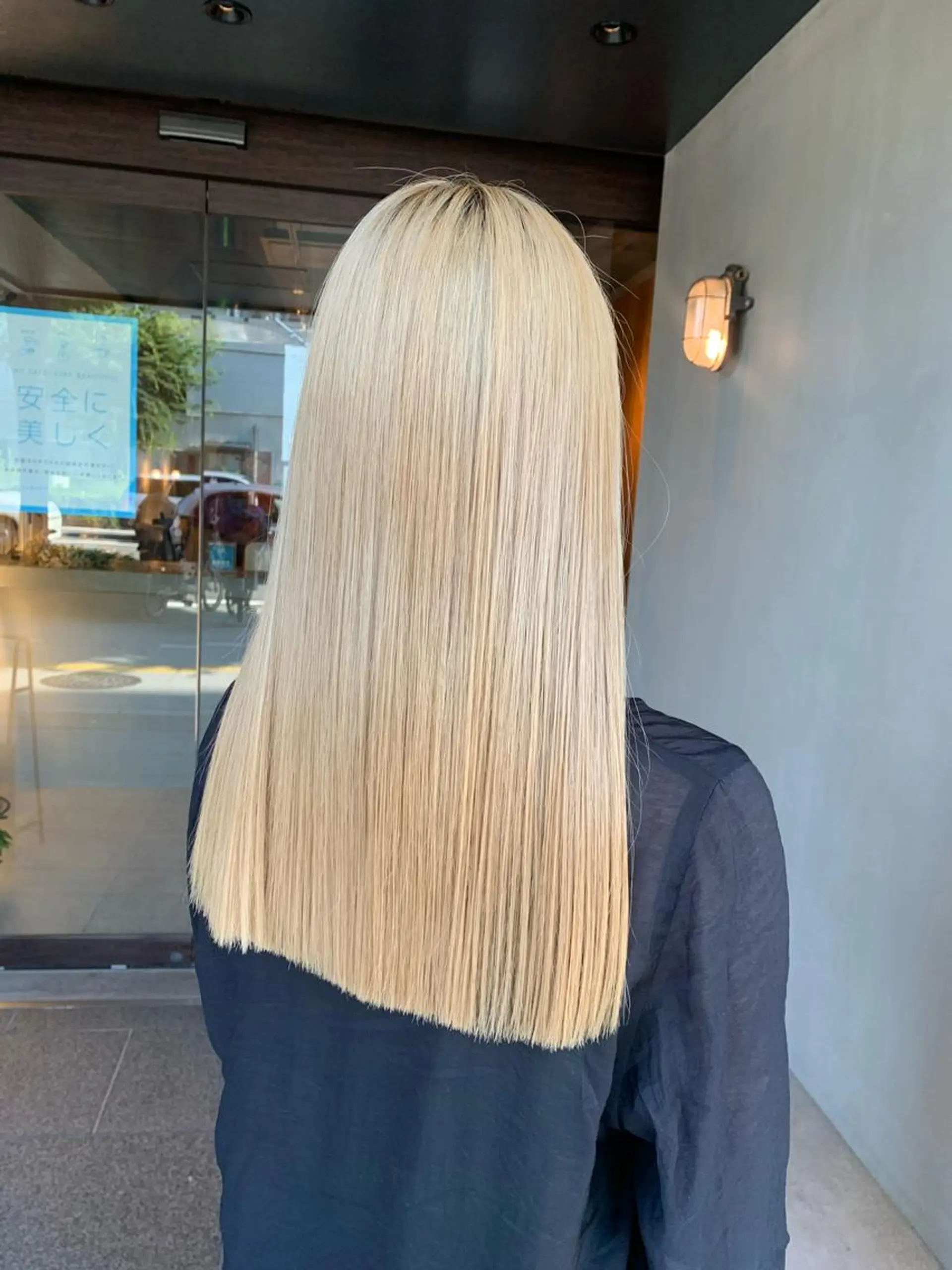 ロング ヘアカラー 福崎 真奈のヘアスタイル