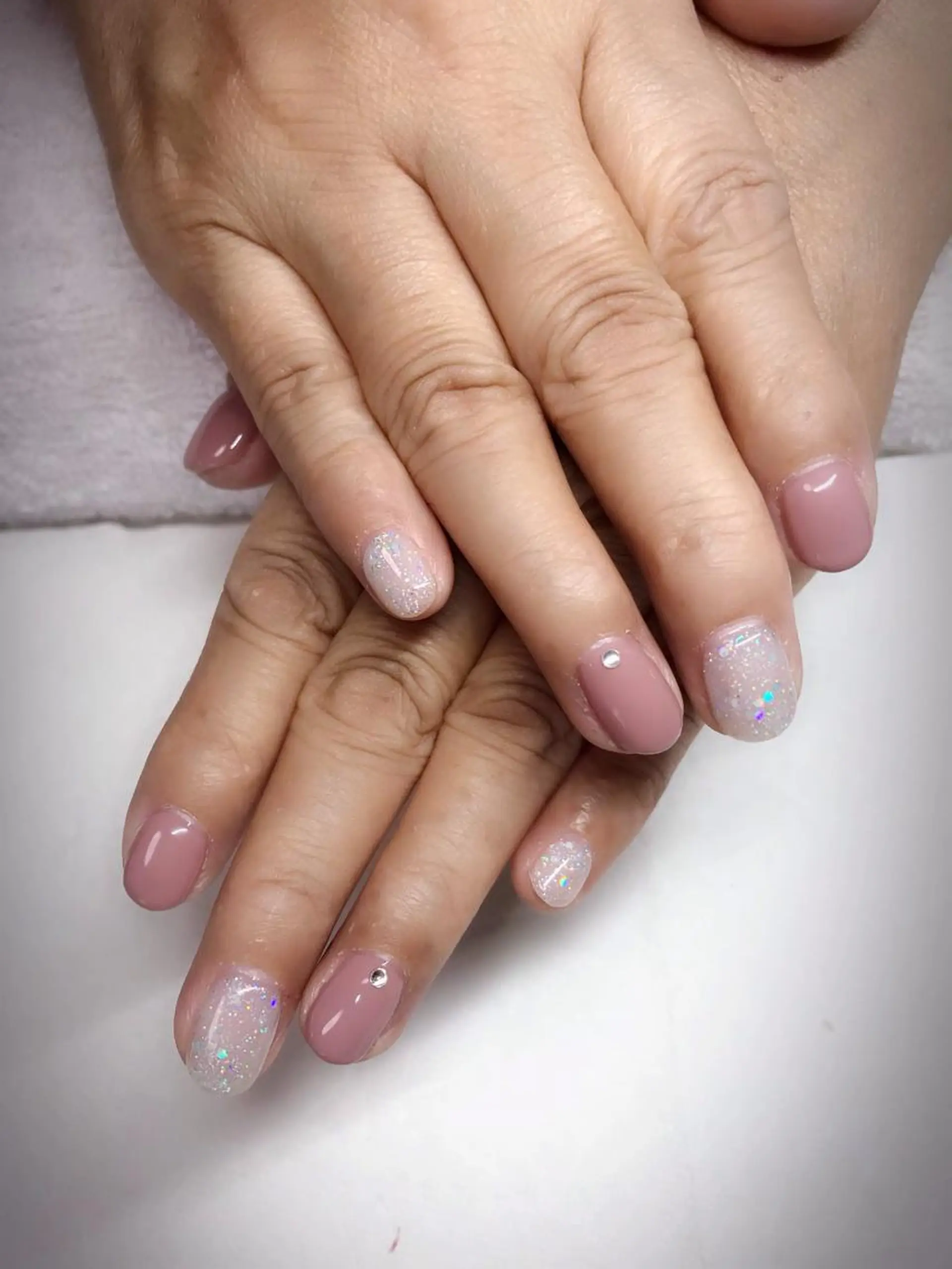 ネイル ピンク ストーンネイル ハンドネイル ACORii nailのネイルデザイン