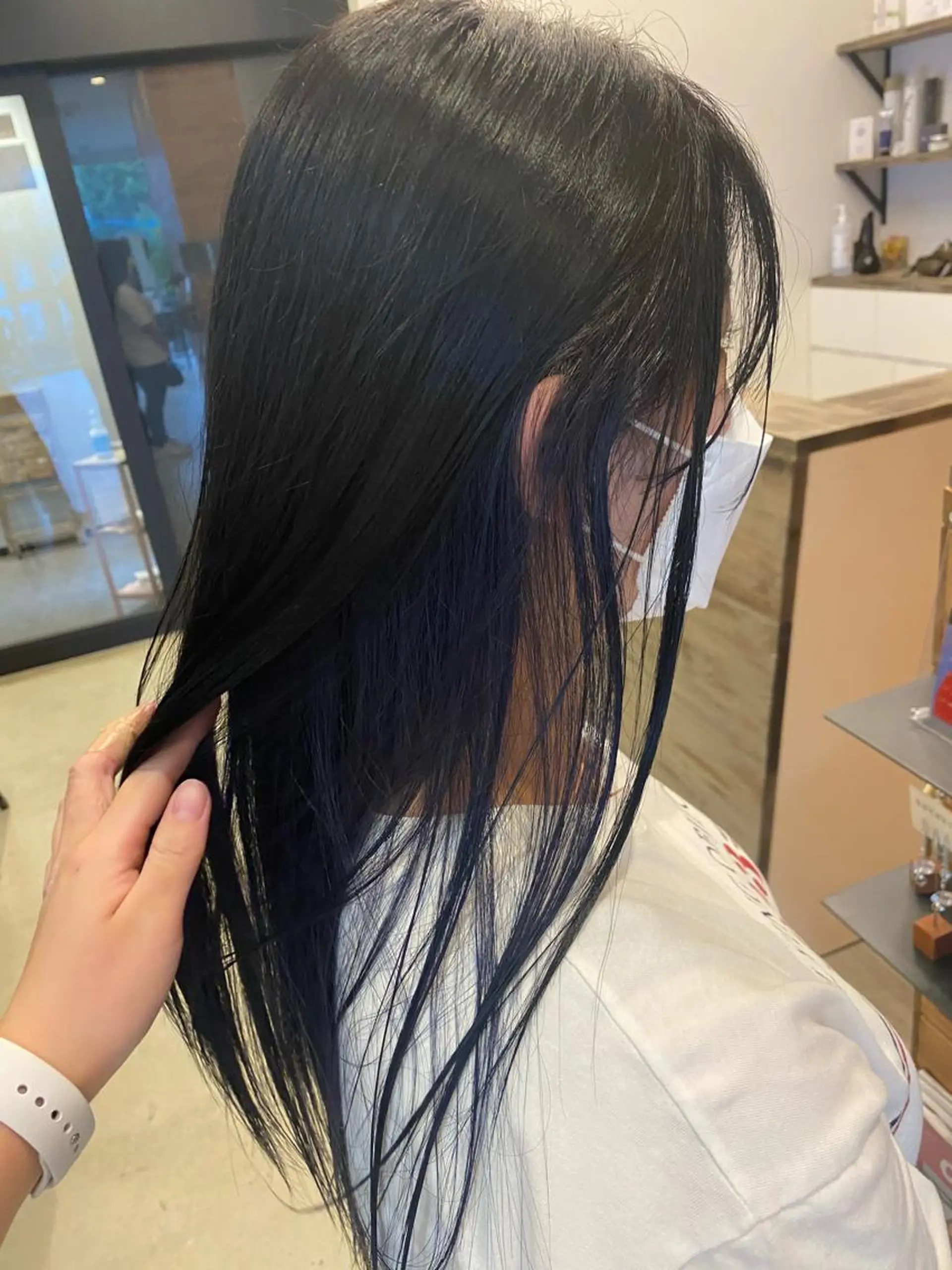 ロング カラー 鈴木 美紅のヘアスタイル