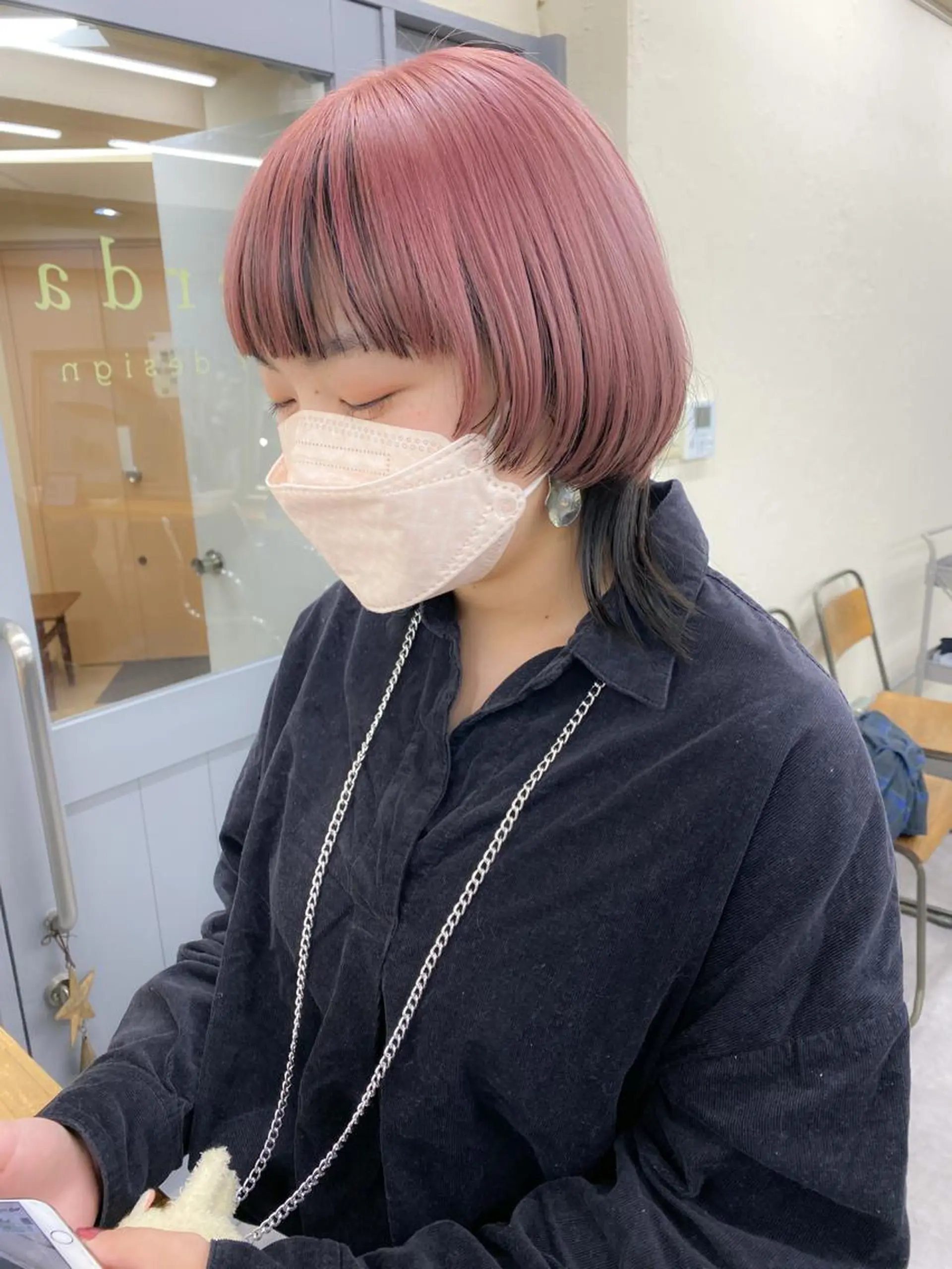 ミディアム カラー ウルフカット ヘアカラー レイヤー暖色カラー 池袋Yamamotoのヘアスタイル