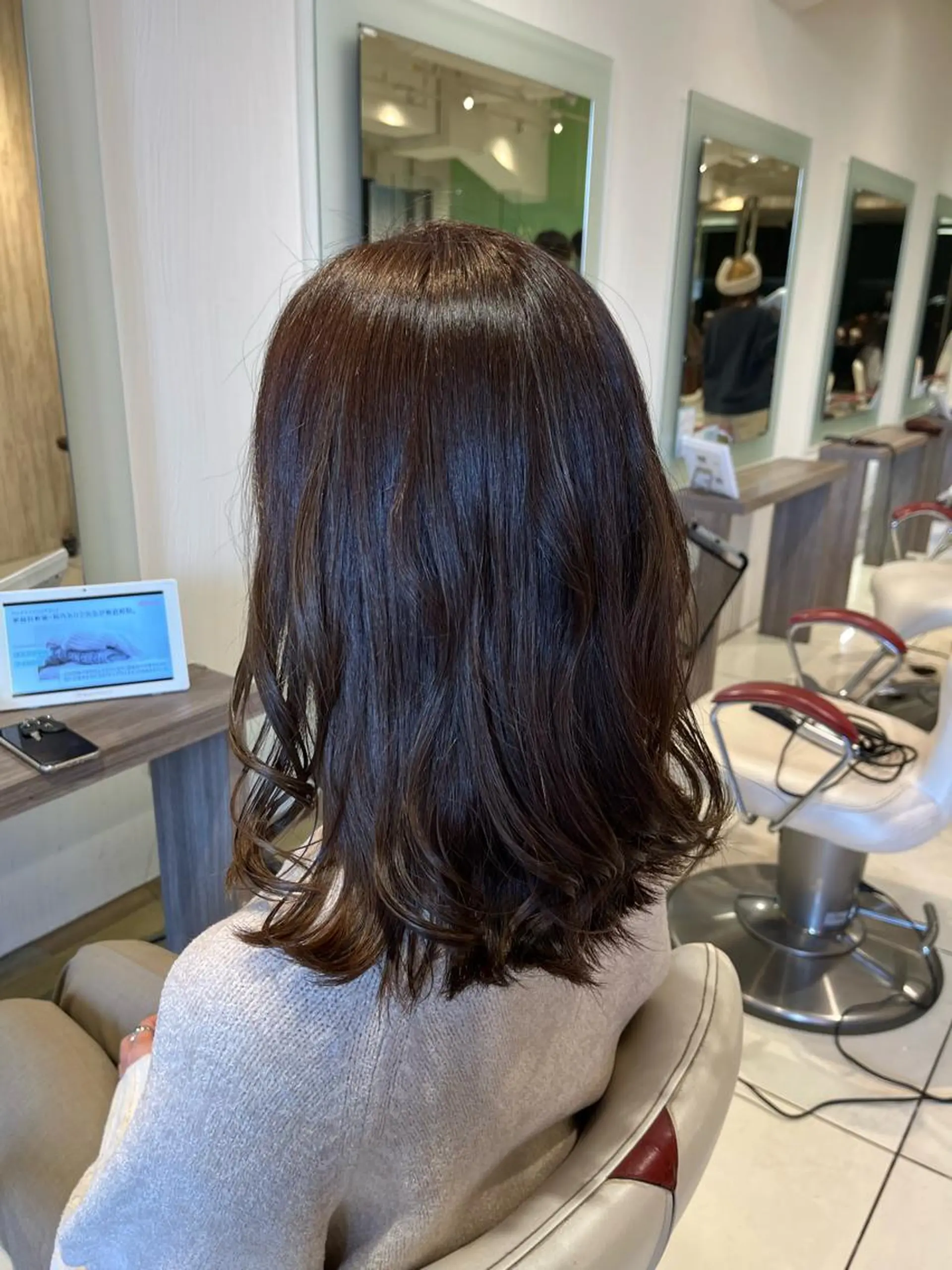 ミディアム ヘアアレンジ アッシュ アッシュブラウン Lupinus所属・【艶カラー】石山拓人 /ブリーチのヘアスタイル