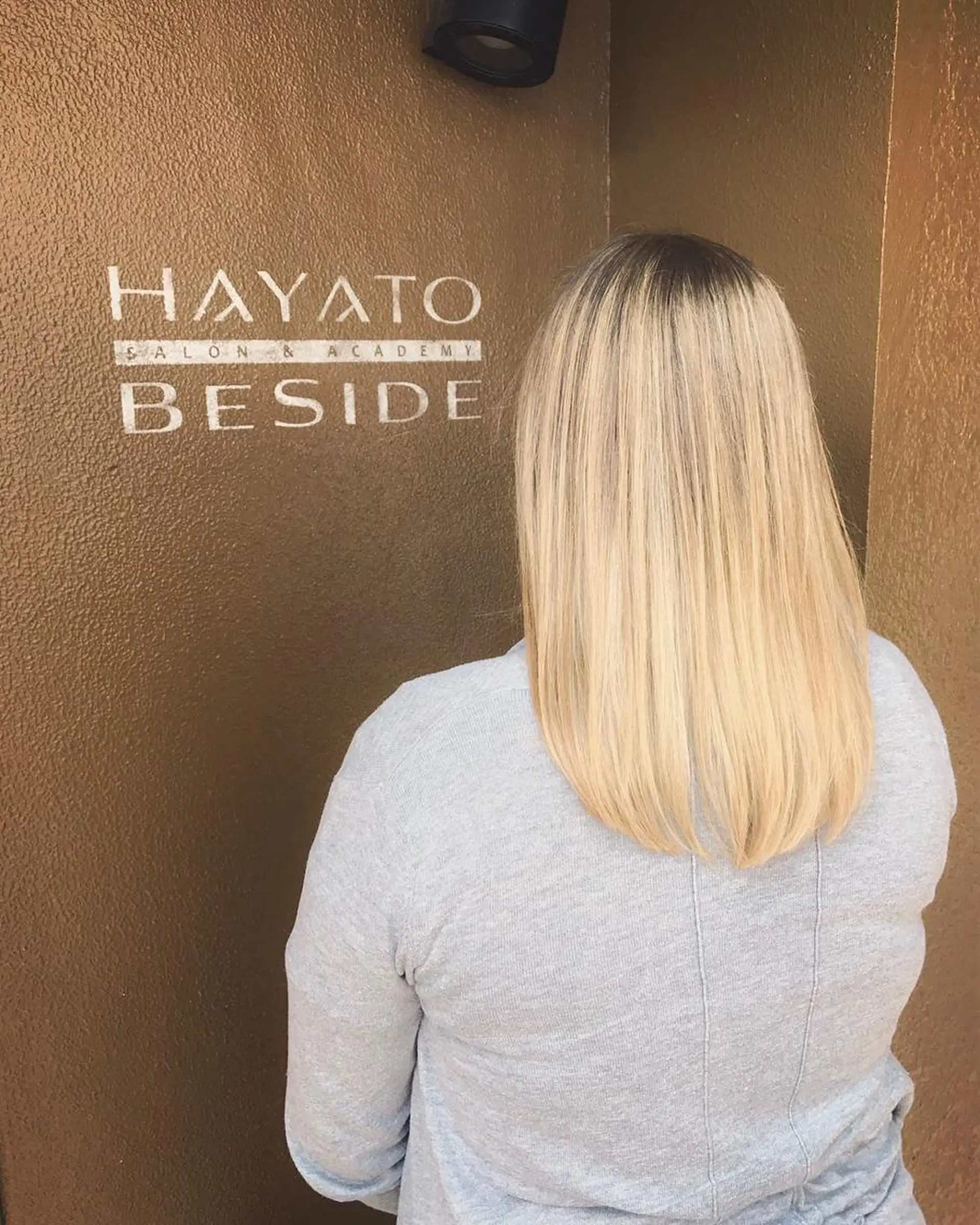 ロング カラー バレイヤージュ ブロンド レイヤーカット 艶色&髪質改善 ✨ヨシムラユウシのヘアスタイル