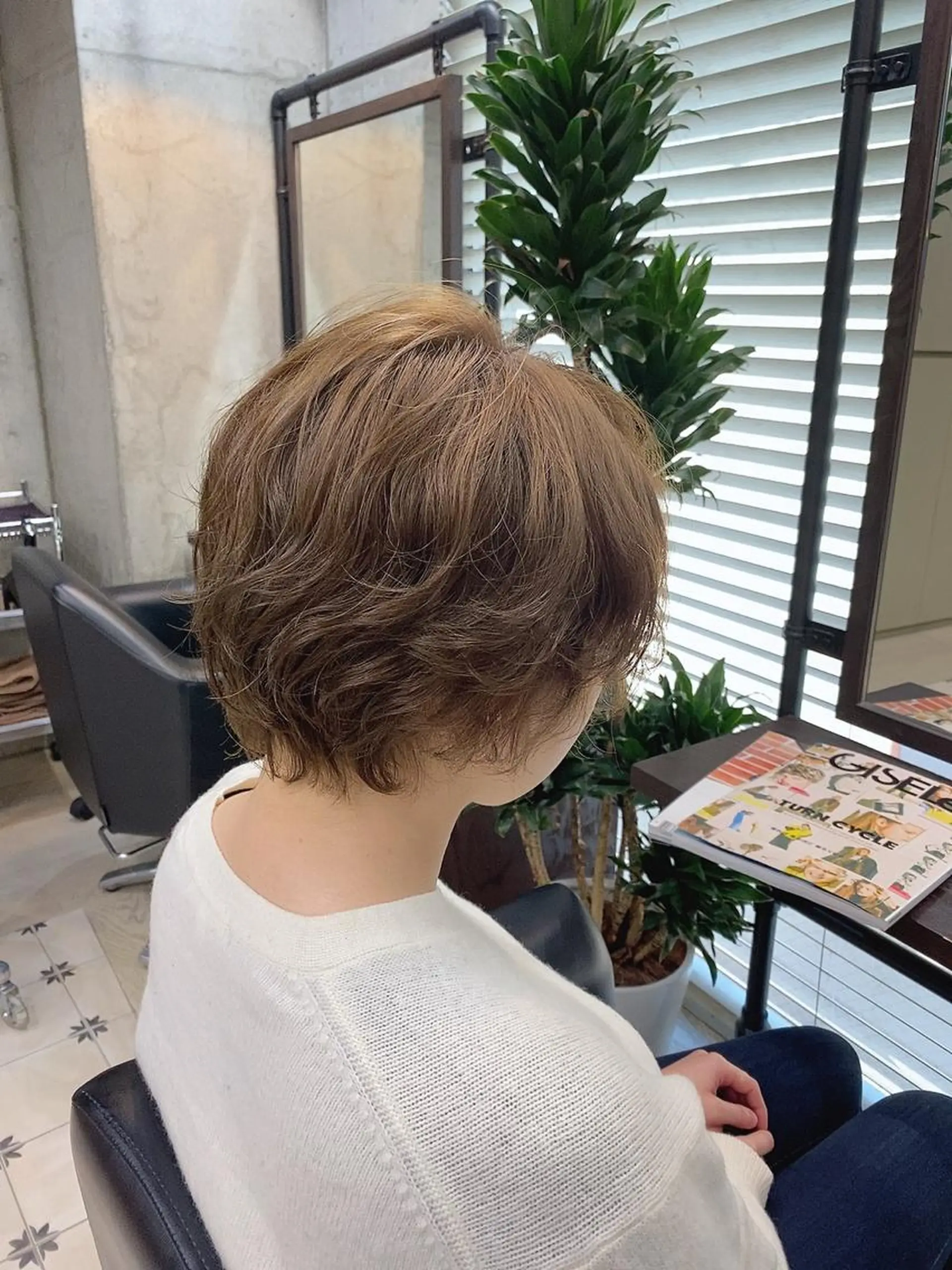 ショート カラー ショートヘア 韓国ヘア☁️ mitsukiのヘアスタイル