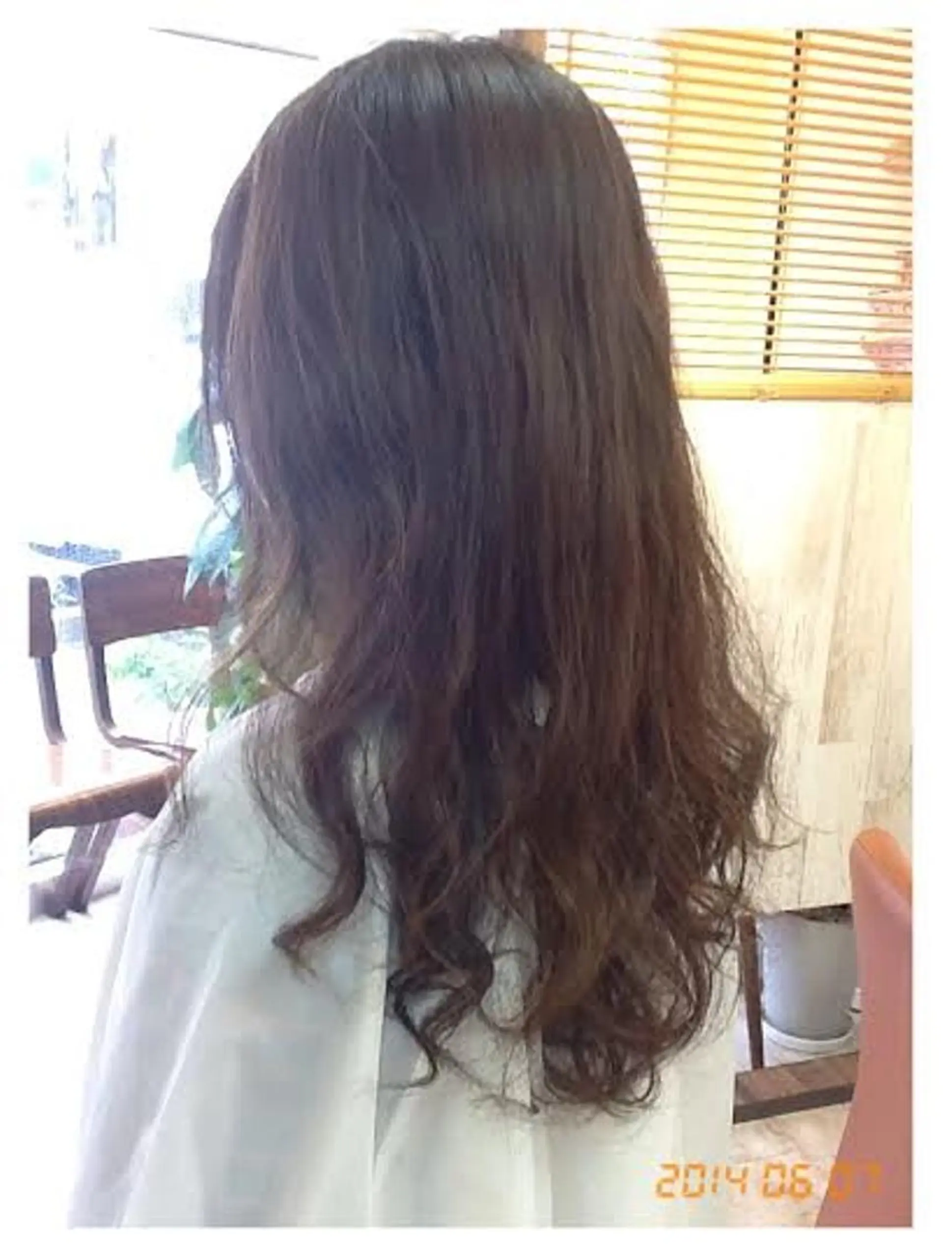 ロング カット ヘアカラー 関 健二郎のヘアスタイル