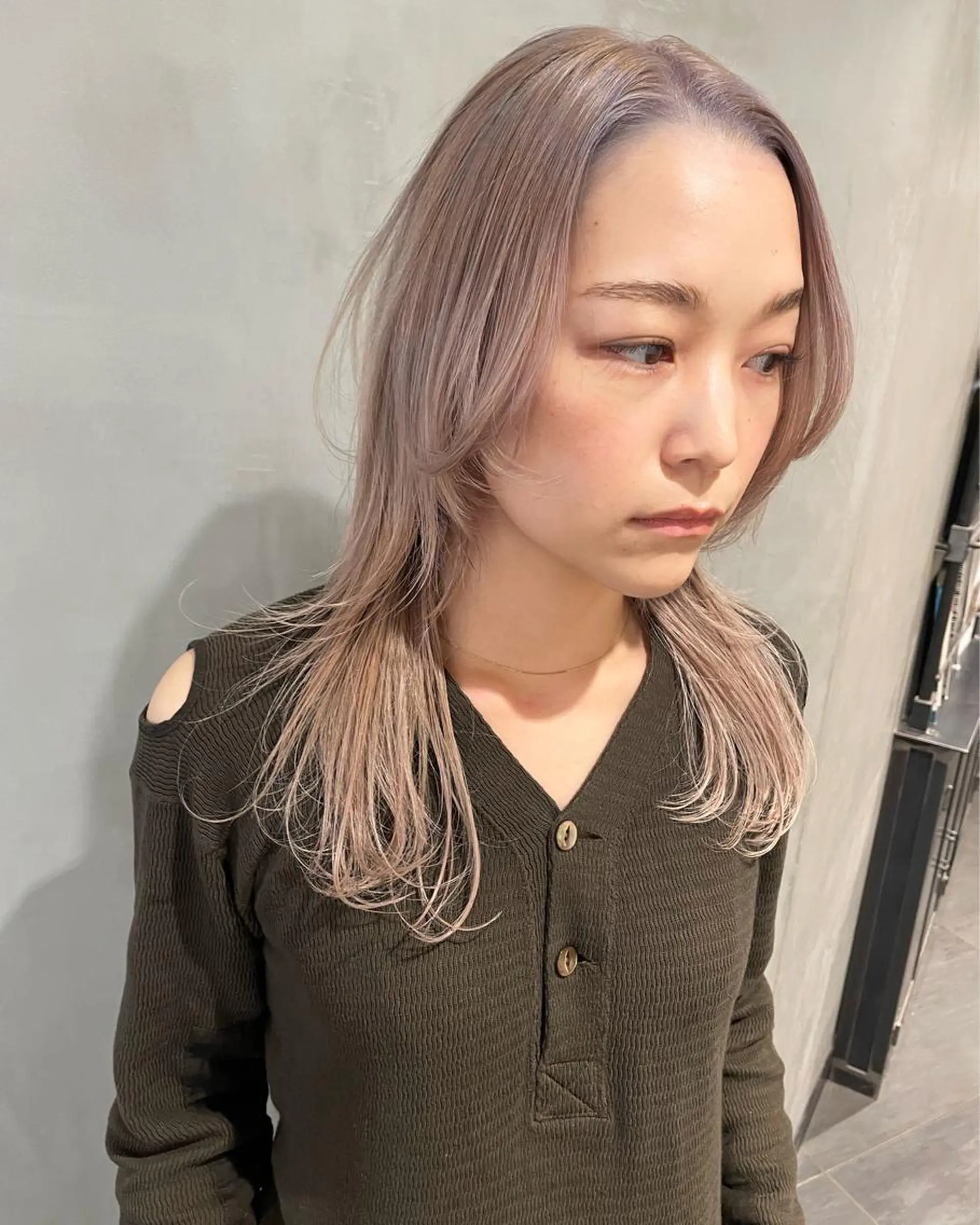 セミロング カラー カット ヘアカラー トリートメント 優 作のヘアスタイル