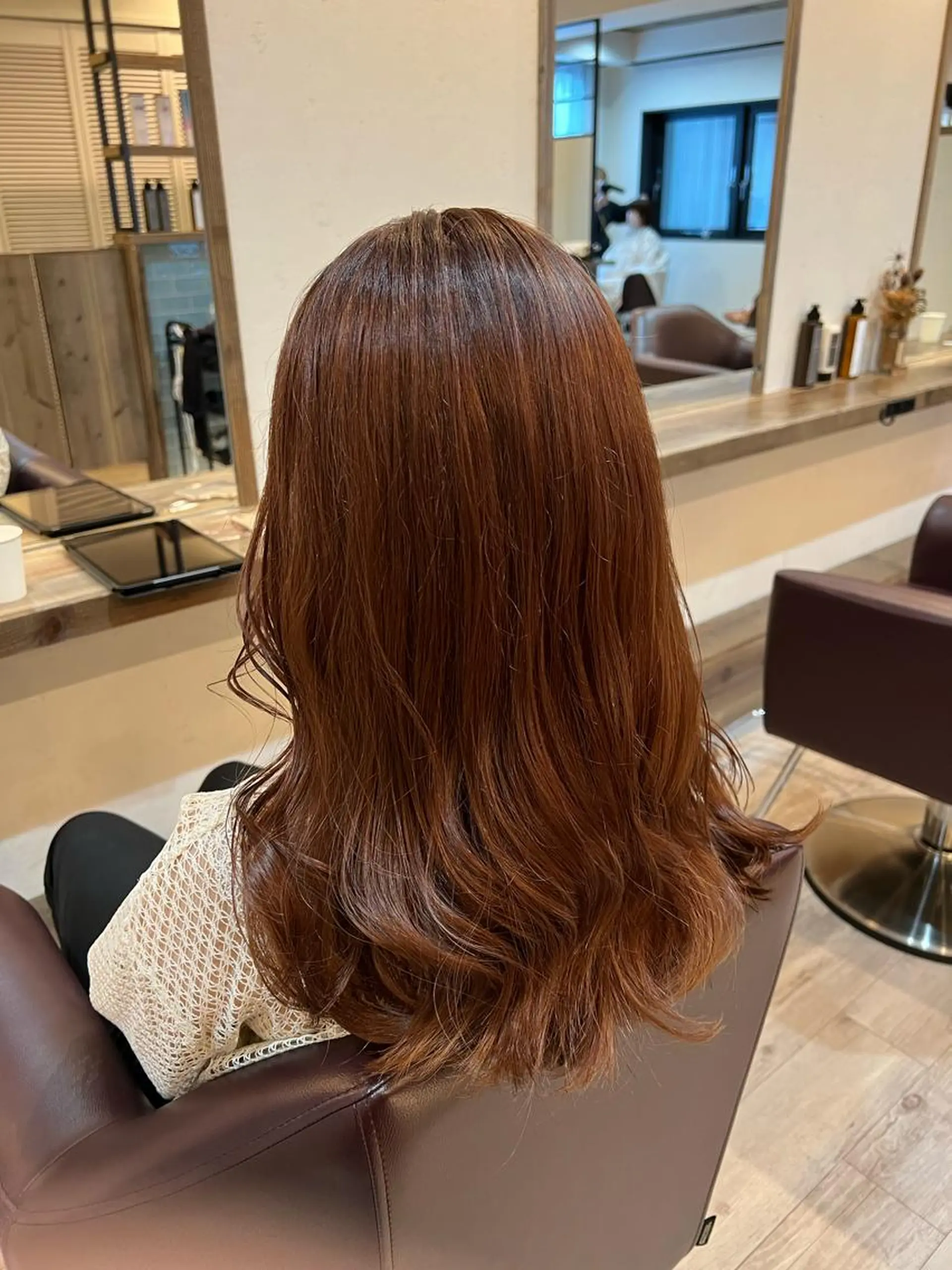 ロング カラー オレンジ ヘアカラー 工藤 梨花のヘアスタイル