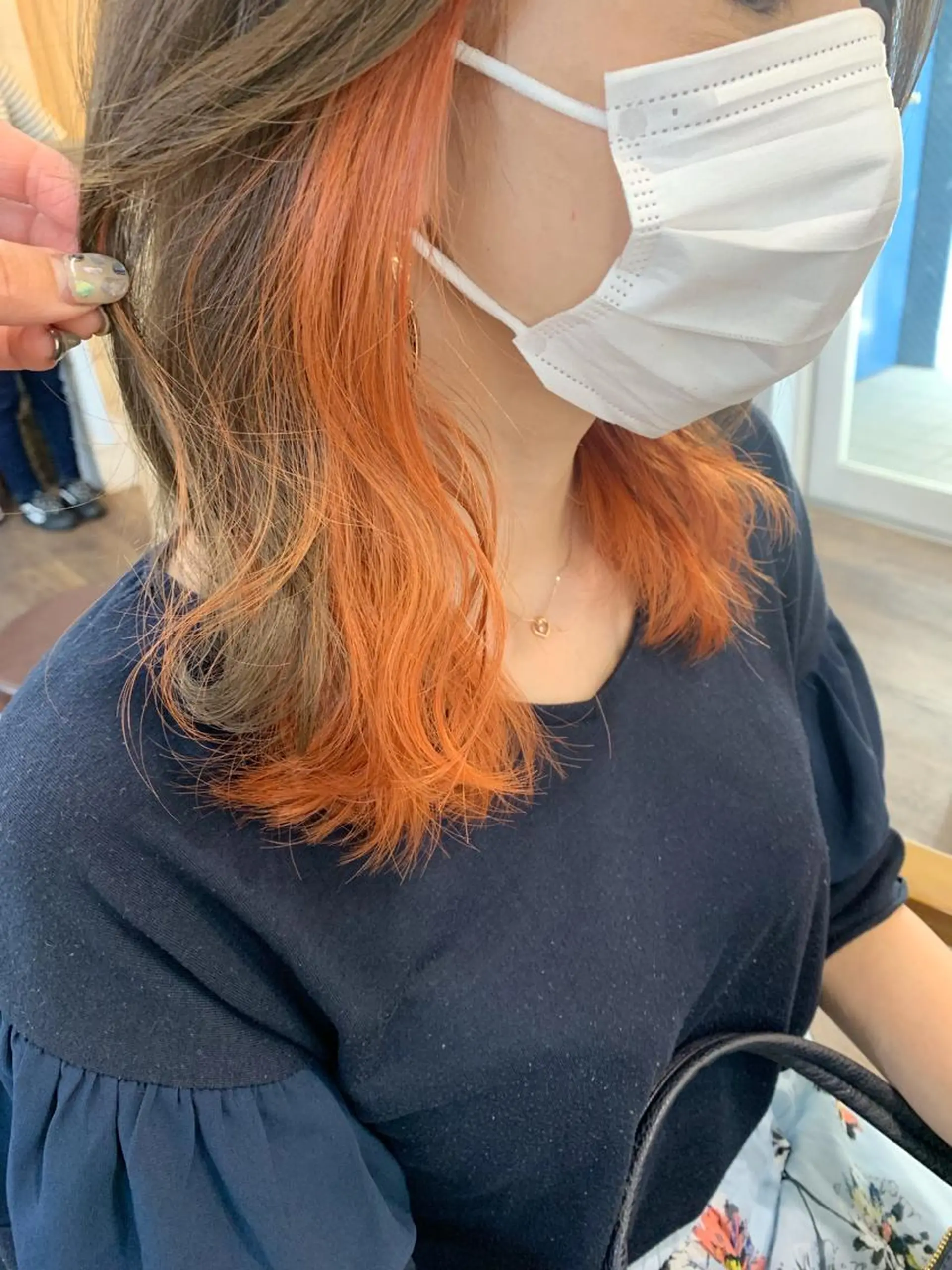 ミディアム カラー ダブルカラー イヤリングカラー ハイライトカラー イルミナカラー インナーカラー 🔆学生に人気🔆 AEQUITASのヘアスタイル