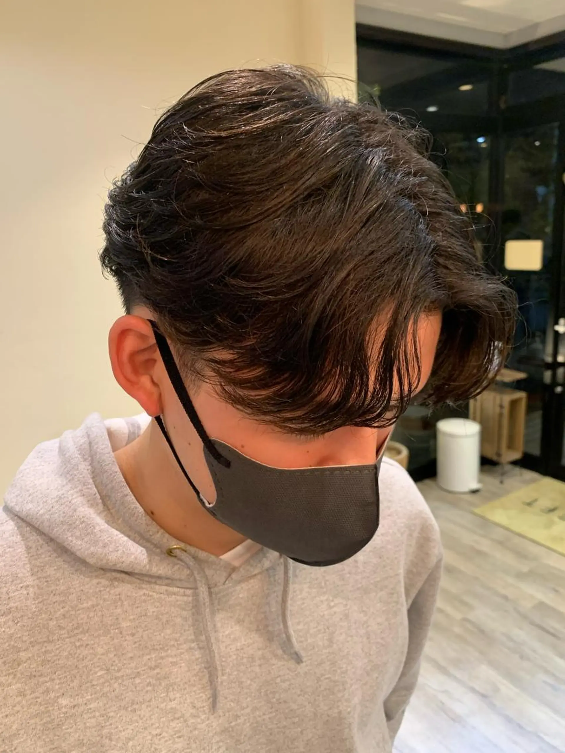 ミディアム パーマ メンズ ミディアムパーマ メンズパーマ カット パーマ Hair Design Room  SHEEFT所属・【豊橋メンズ特化】 SHEEFTタイガのヘアスタイル