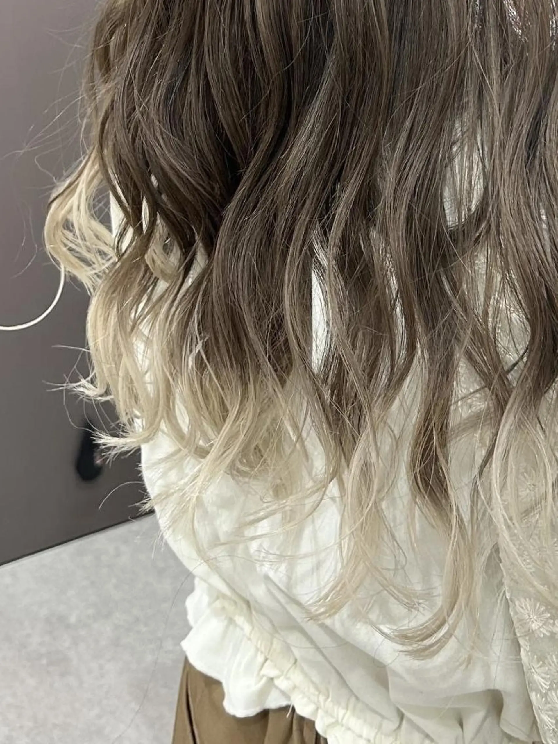 セミロング カラー ✨【公式】 juhl.横浜✨のヘアスタイル