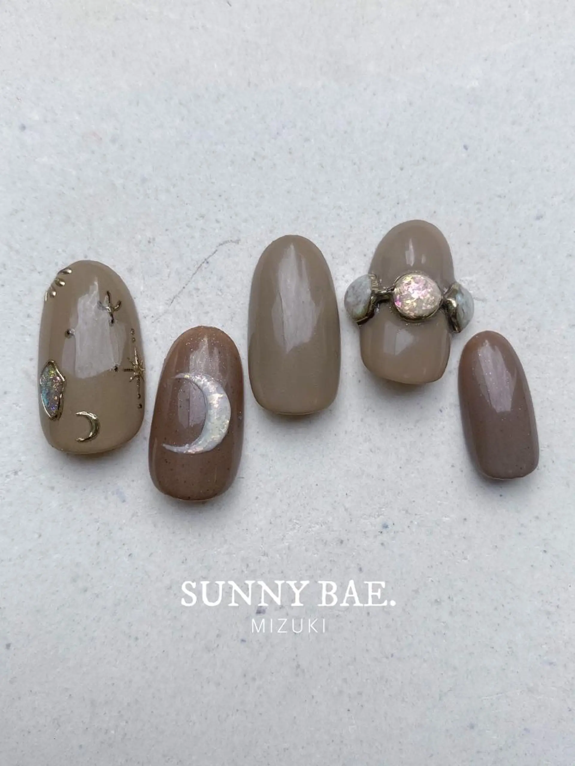 ネイル ジェルネイル キラキラネイル ミラーネイル SUNNY BAE. 🌼MIZUKIのネイルデザイン