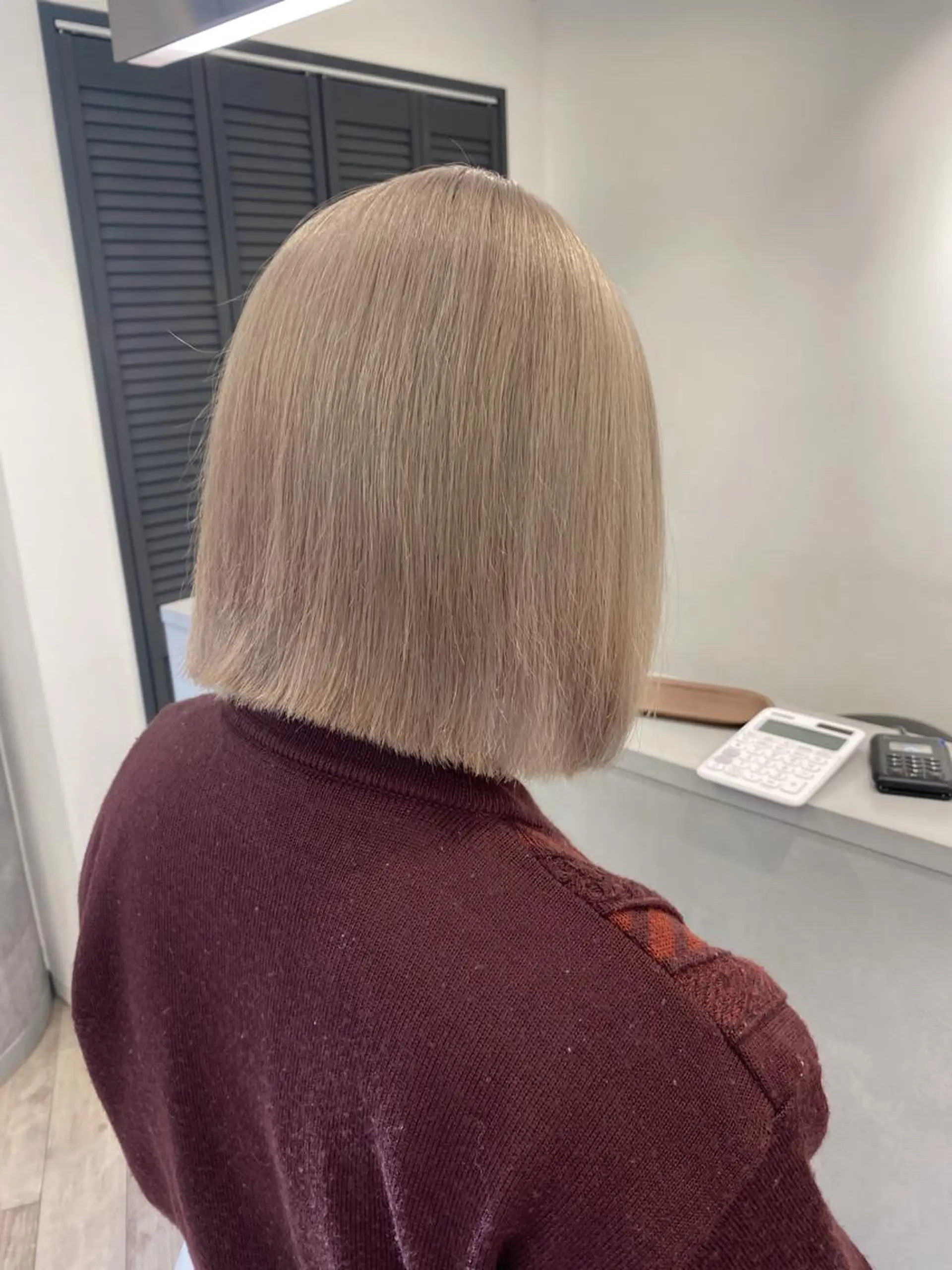 ミディアム カラー ベージュカラー ミルクティーベージュ ヘアカラー ハイトーン特化サロン 🍑momo🍑のヘアスタイル