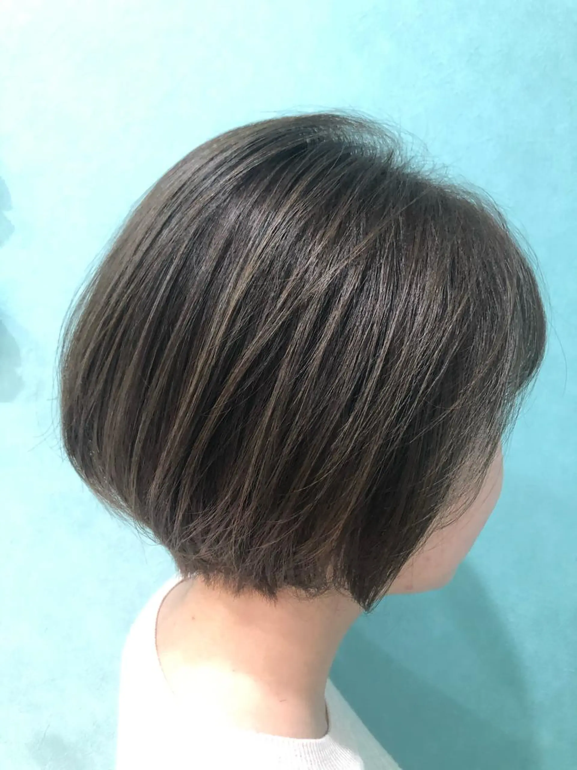 ショート カラー 透明感カラー グレージュ ボブ ショートヘア イシジマ タカナリのヘアスタイル