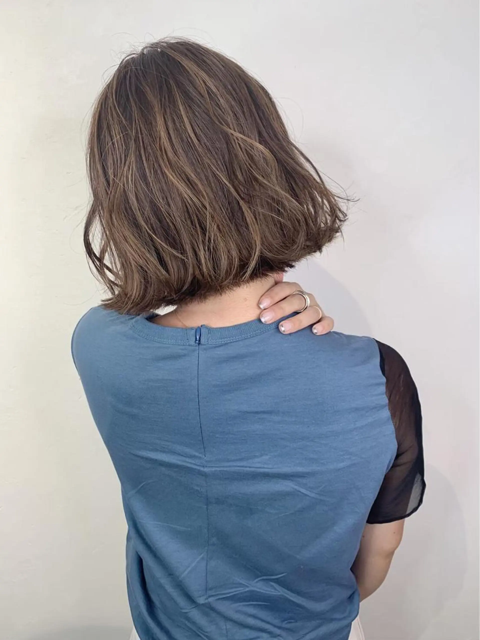 ミディアム 渋谷/ハッシュ レイヤーカット/会田のヘアスタイル