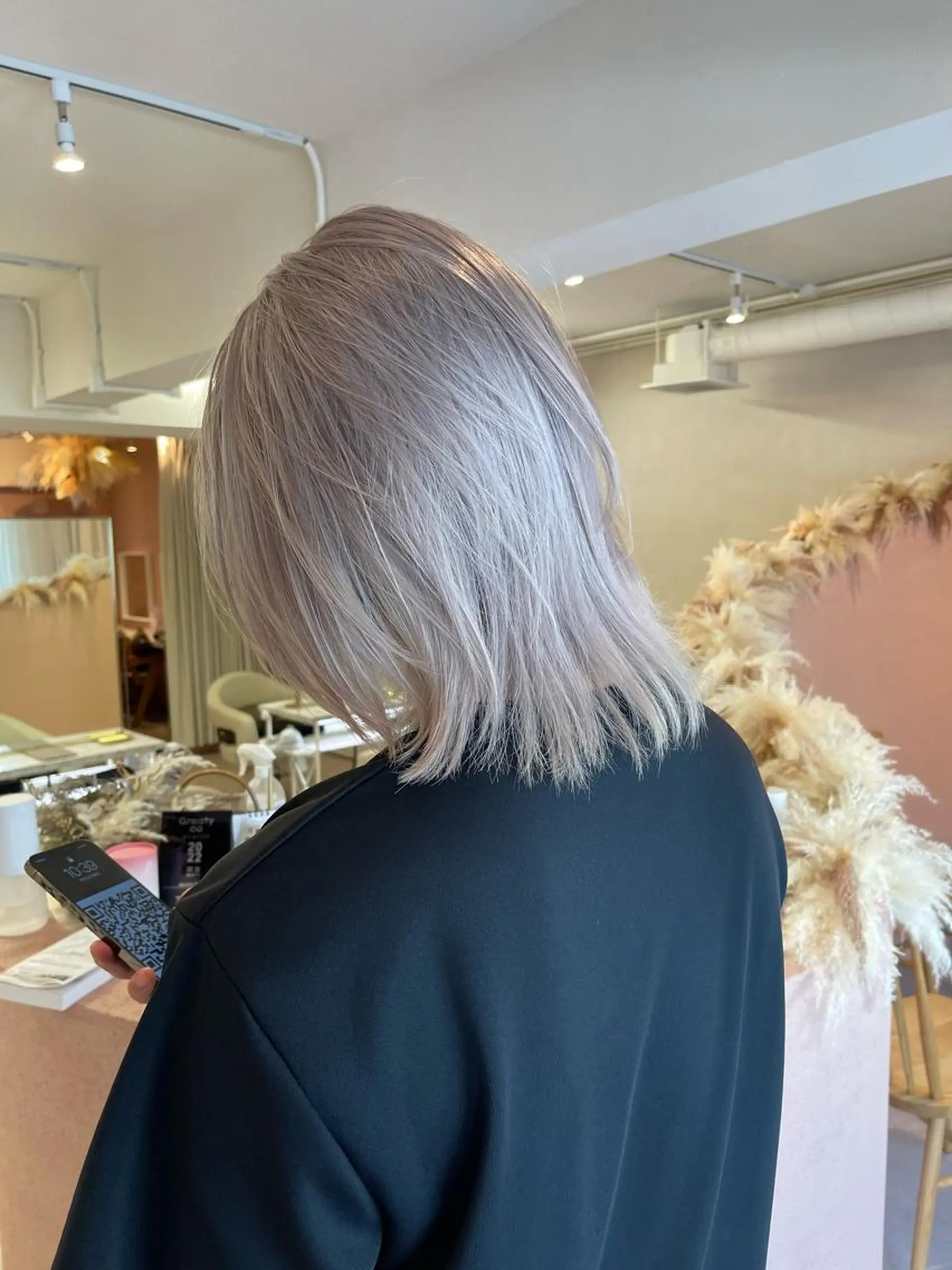ミディアム カラー ヘアカラー トリートメント 高島大登/顔周り /ミルクティーのヘアスタイル