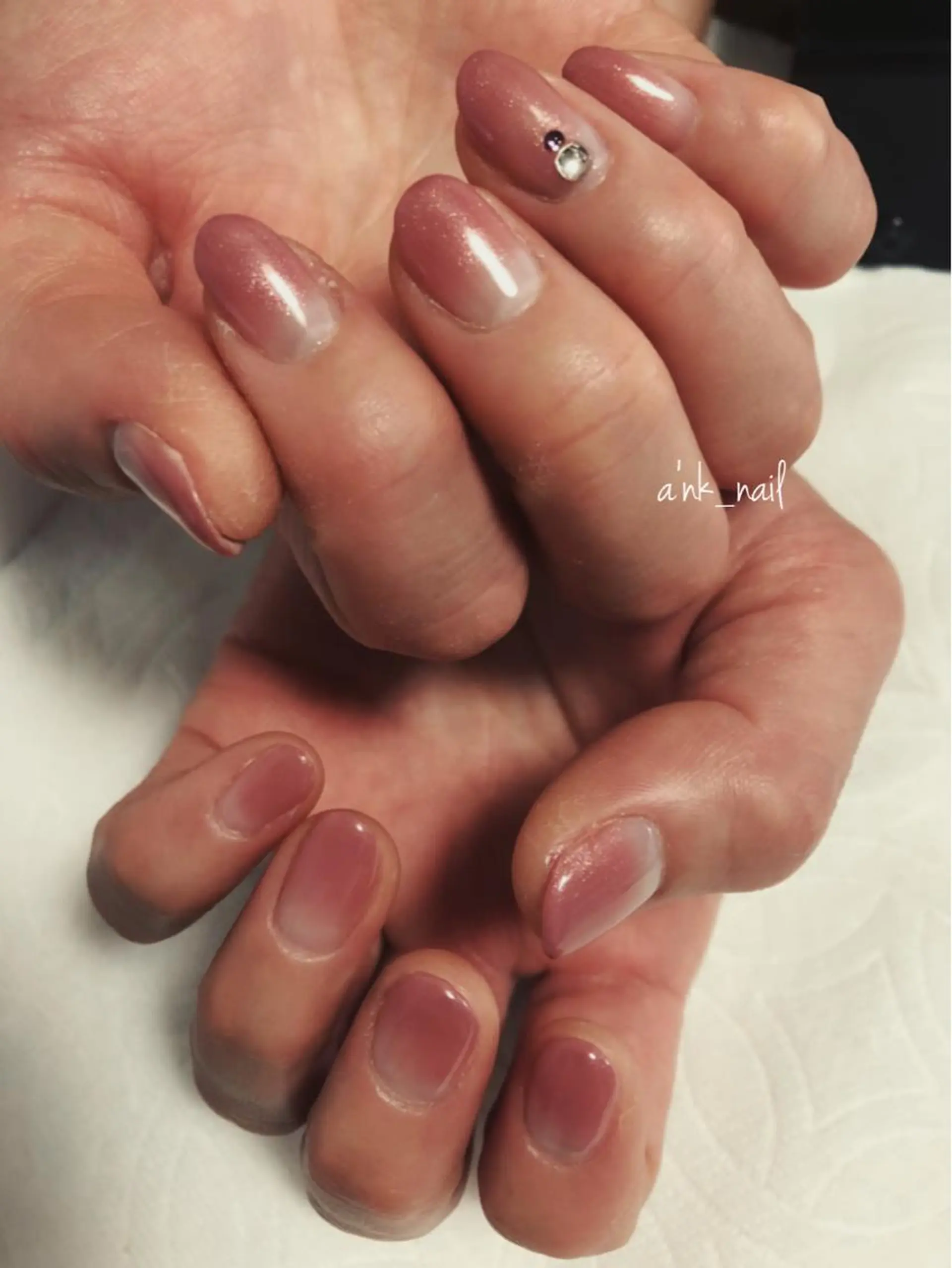 ネイル グラデーション ピンク Sawamoto Akinaのネイルデザイン