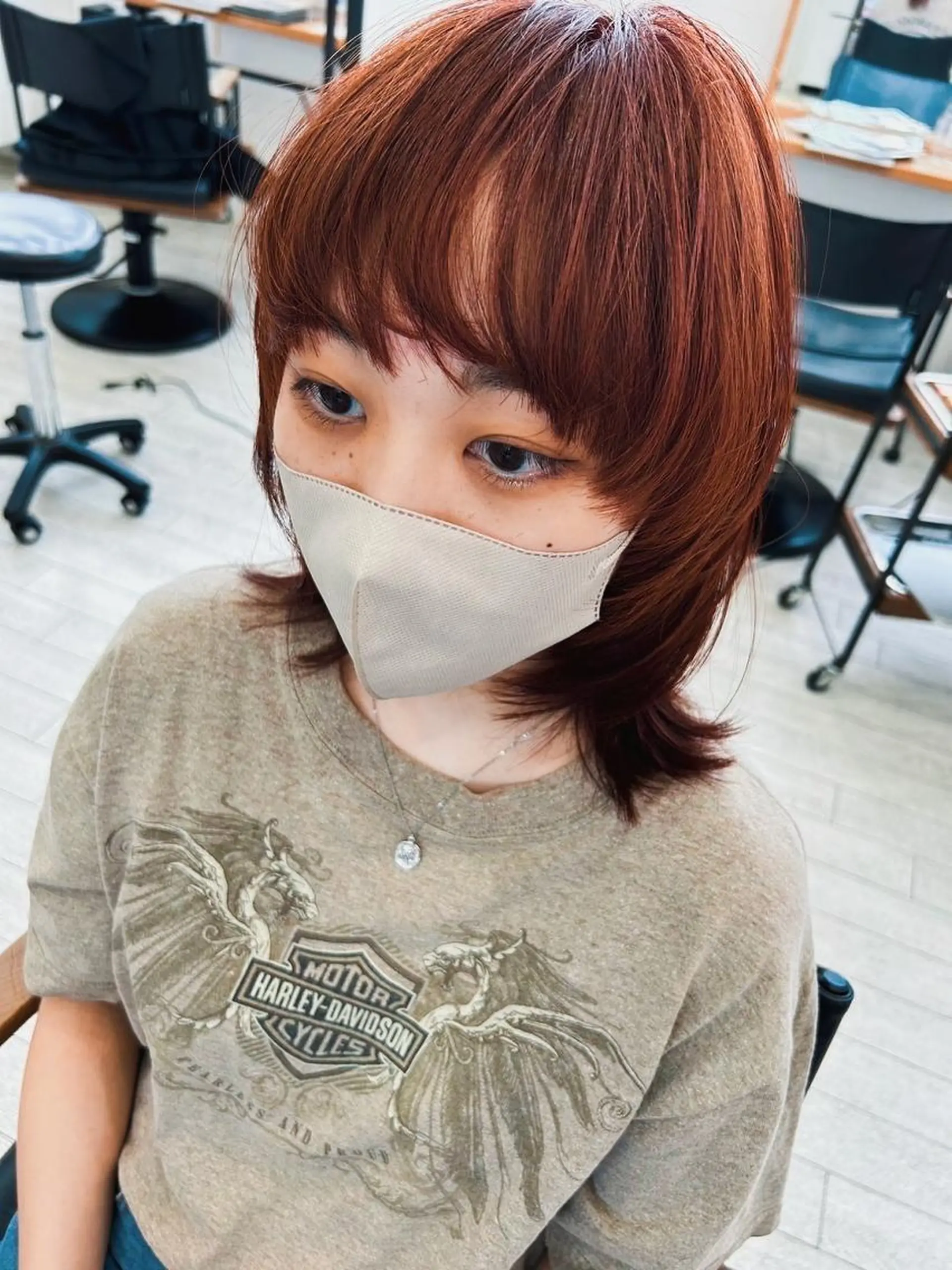 ミディアム カラー saito (8/31まで在籍)のヘアスタイル
