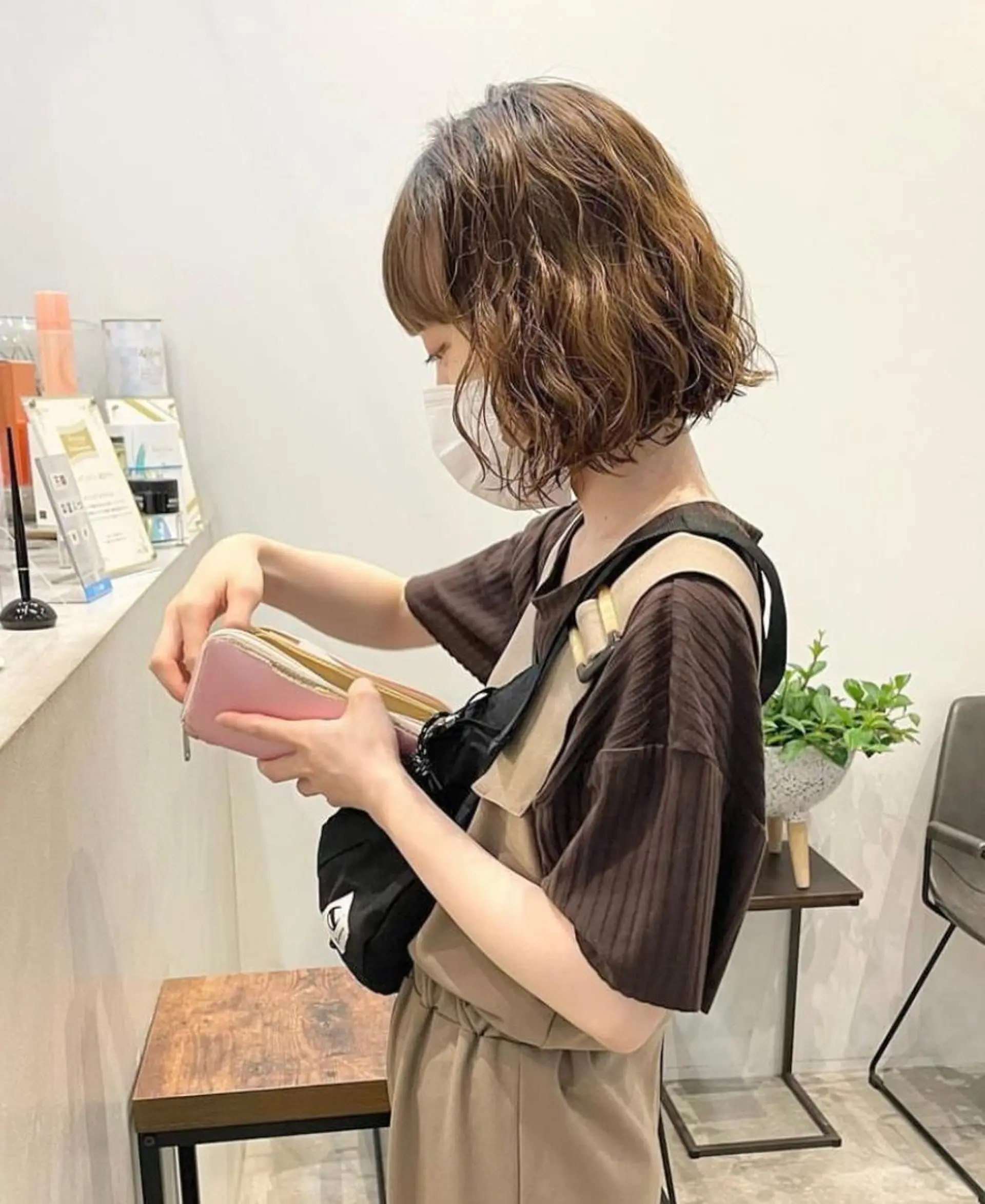 ミディアム パーマ ミディアムパーマ パーマ 吉川 陽菜のヘアスタイル