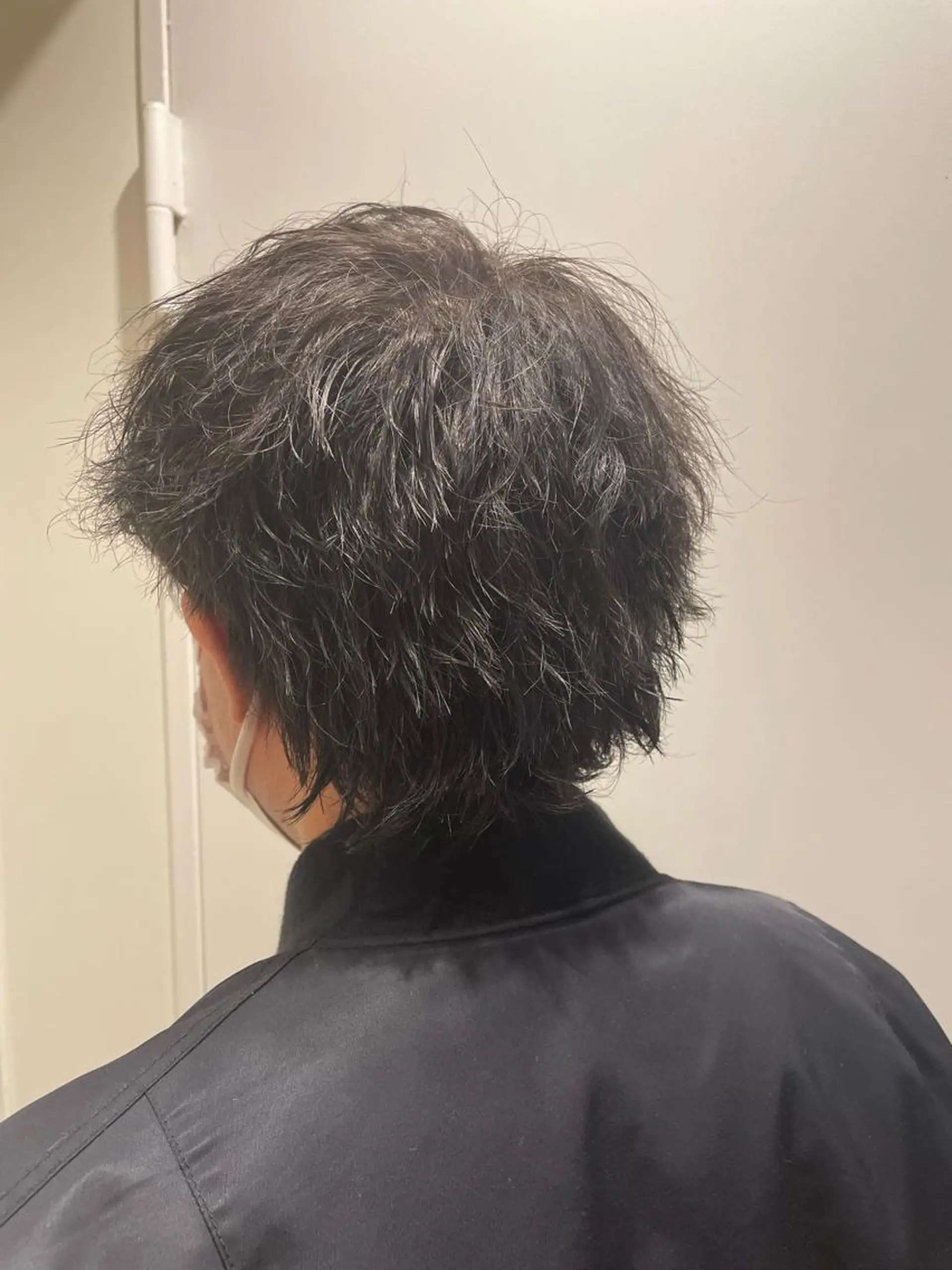 ショート カラー パーマ ヘアアレンジ メンズ キッズ ネイル マツエク・マツパ アイブロウ メンズパーマ メンズウルフカット メンズアイブロウ ウルフカット メンズネイル 新宿　副店長 新井彩斗のヘアスタイル