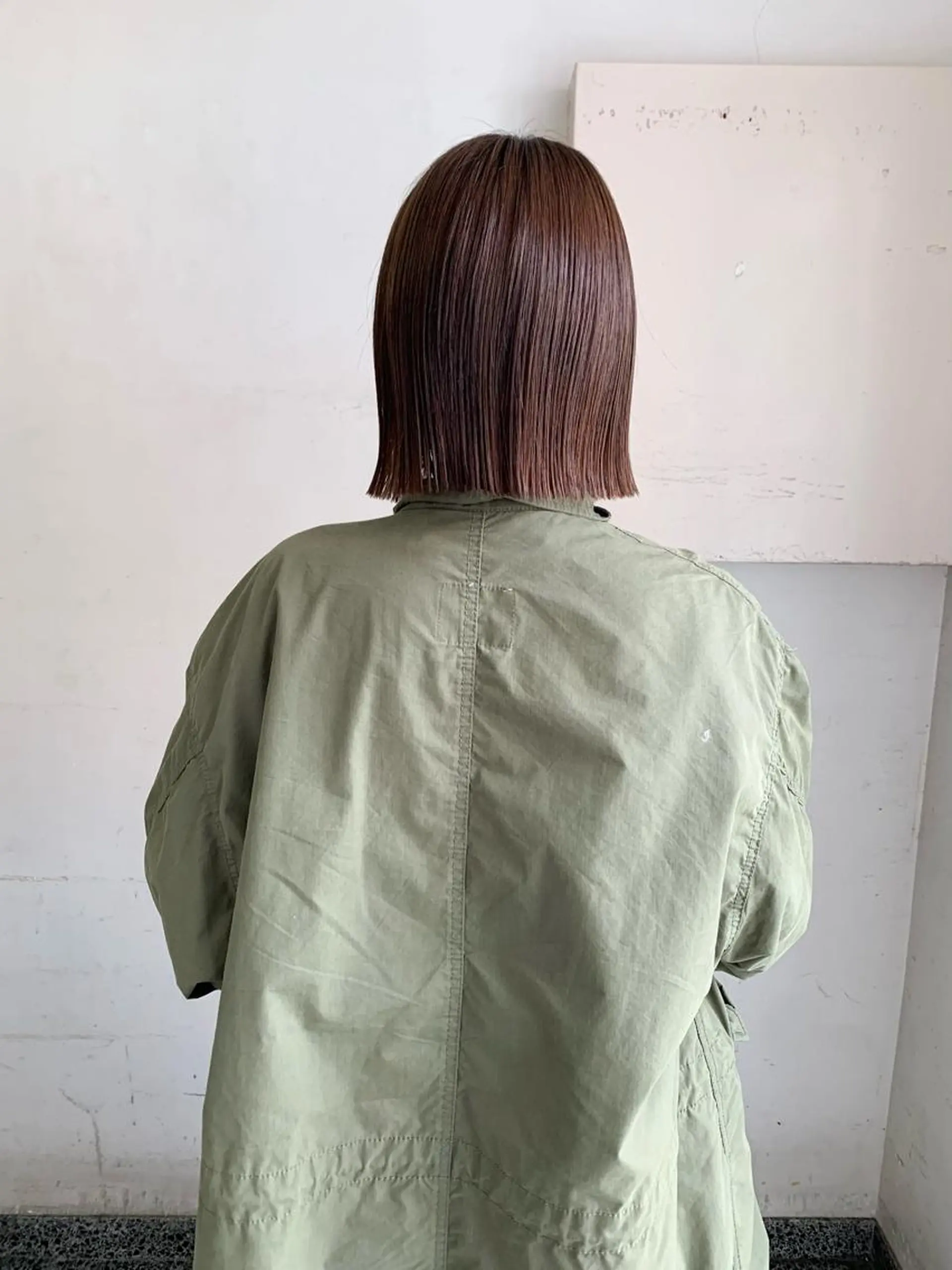 ミディアム カラー パーマ ヘアアレンジ メンズ キッズ ネイル マツエク・マツパ アイブロウ メンズブリーチ メンズハイライト メンズハイトーン メンズインナーカラー メンズ韓国風 カット トリートメント 🦕ウルフカット 🦕ａｋｉｈｏのヘアスタイル