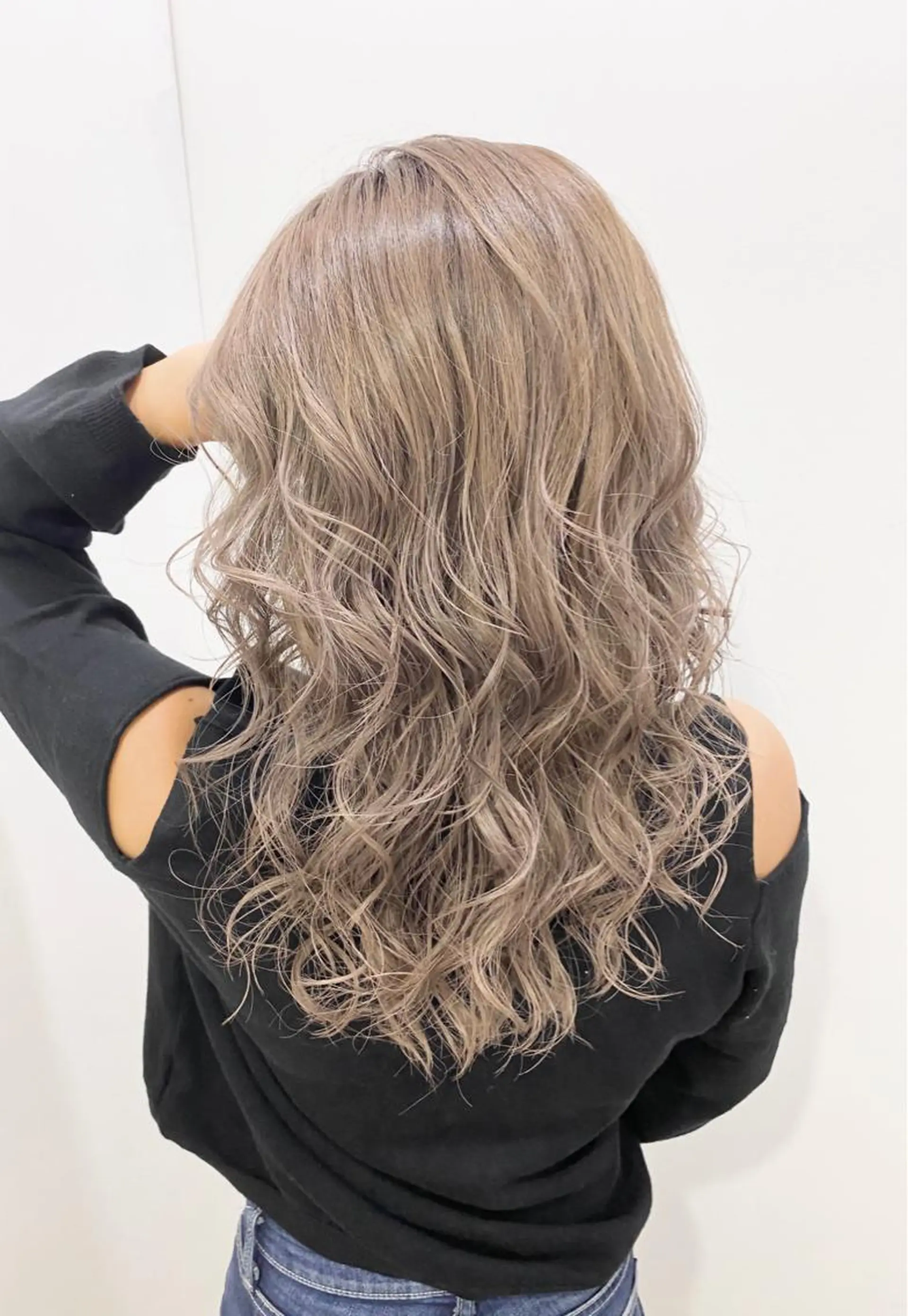 ロング カラー ベージュカラー ミルクティーベージュ 🦋高瀬寛菜🦋 韓国/ブリーチのヘアスタイル