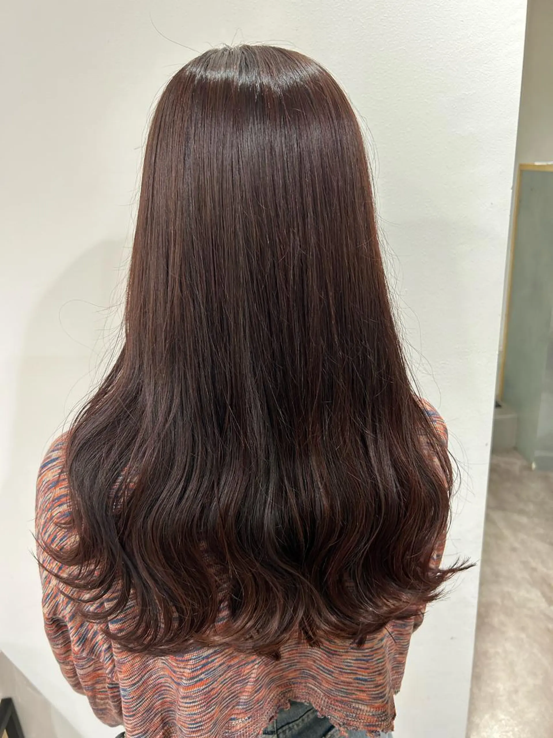 ロング カラー パーマ ヘアアレンジ ネイル マツエク・マツパ アイブロウ ヘアカラー merc.🌿✨ いとうりかのヘアスタイル