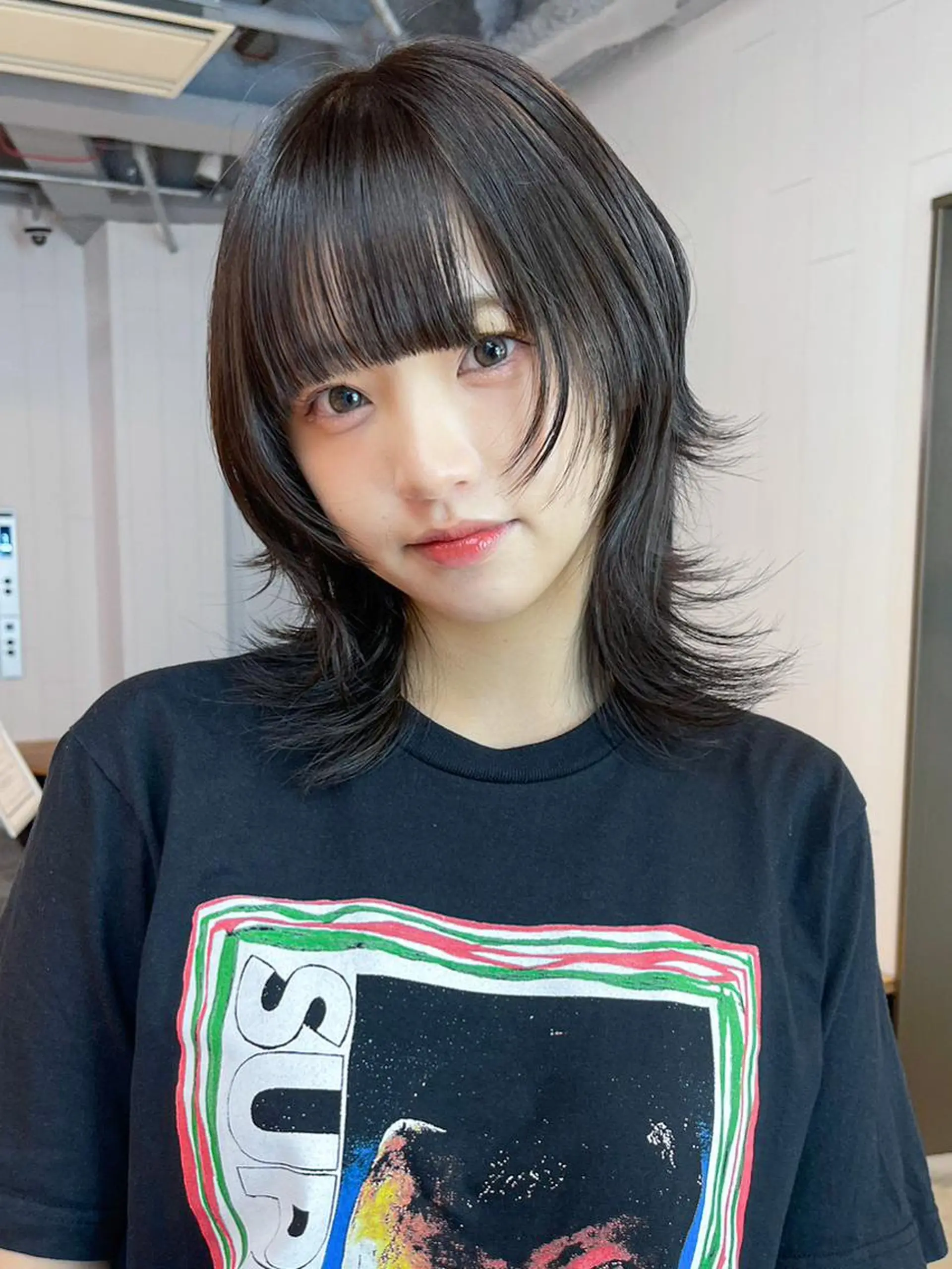 ミディアム カラー レイヤーカット ウルフカット ウルフレイヤー カット ヘアカラー トリートメント ITbyALBUM 八王子店のヘアスタイル