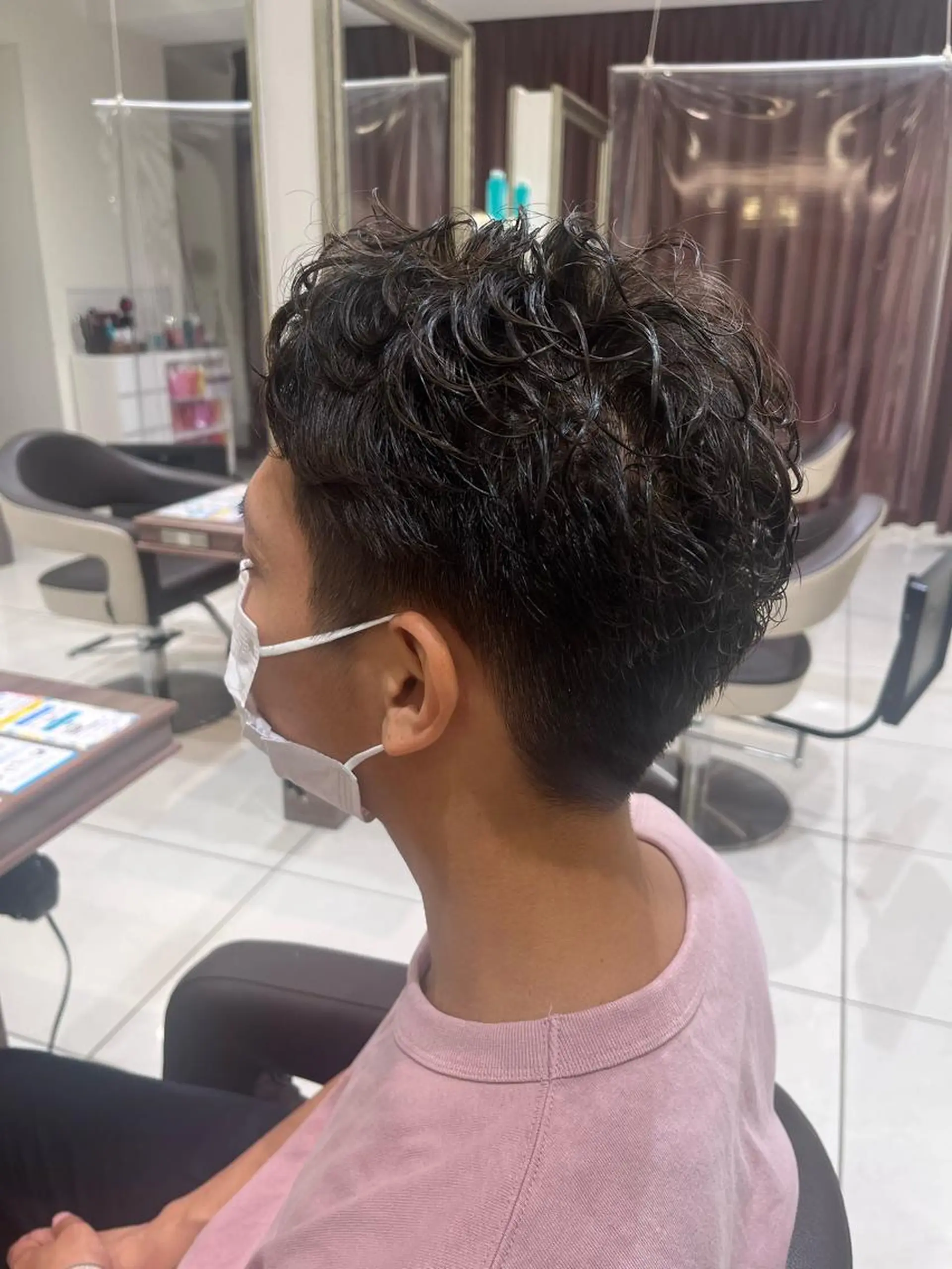 パーマ メンズ メンズパーマ ナチュラル暖色カラー 🤎 佐藤栞のヘアスタイル