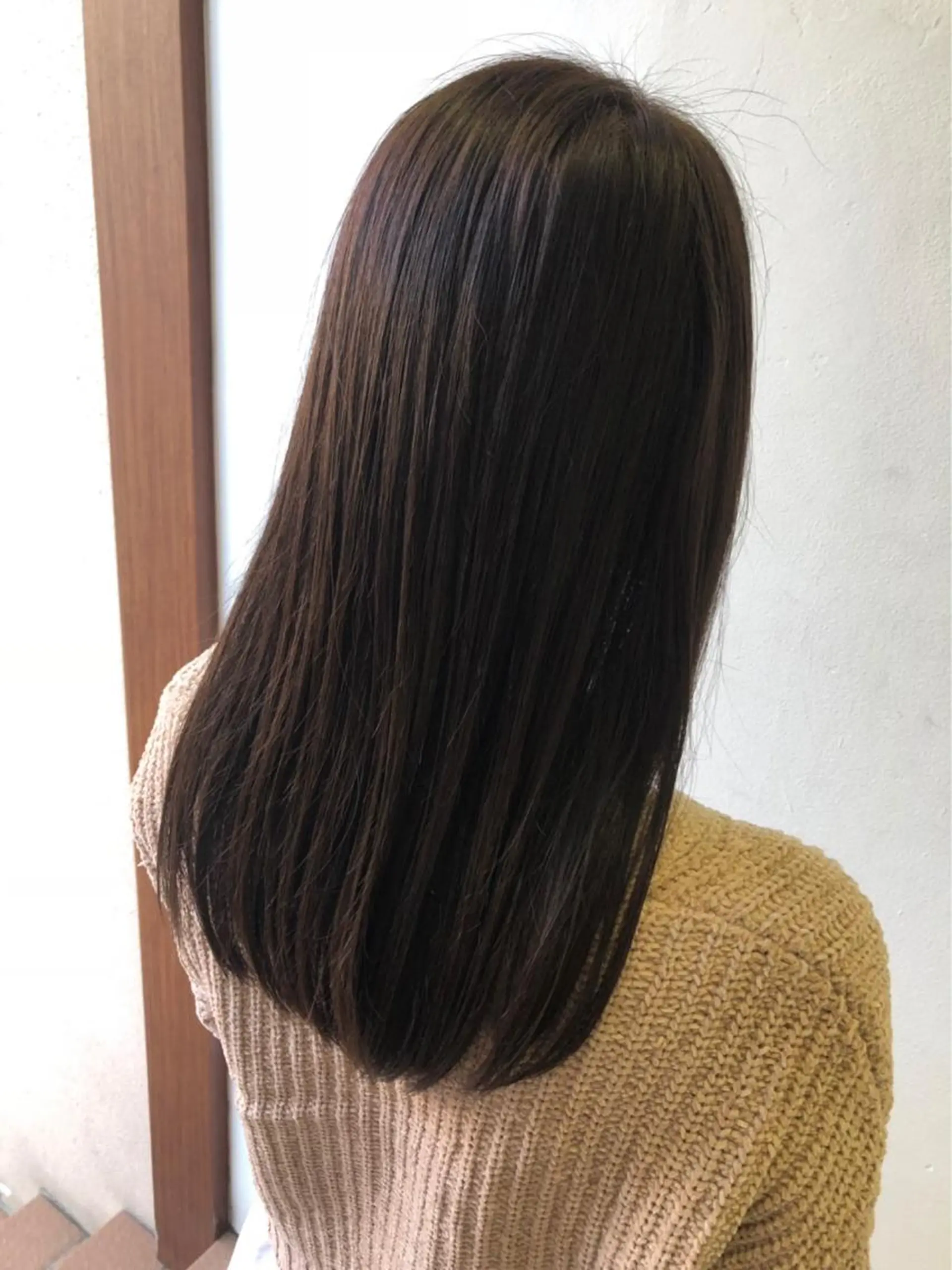 セミロング 川田流輝 艶髪カラー/髪質改善のヘアスタイル