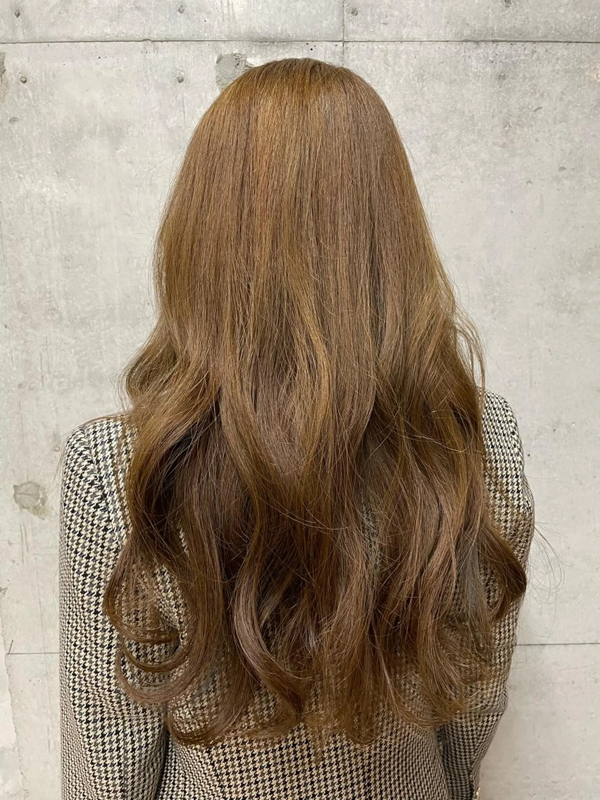 ロング カラー カット ヘアカラー 女性に人気♪ はやしほのかのヘアスタイル