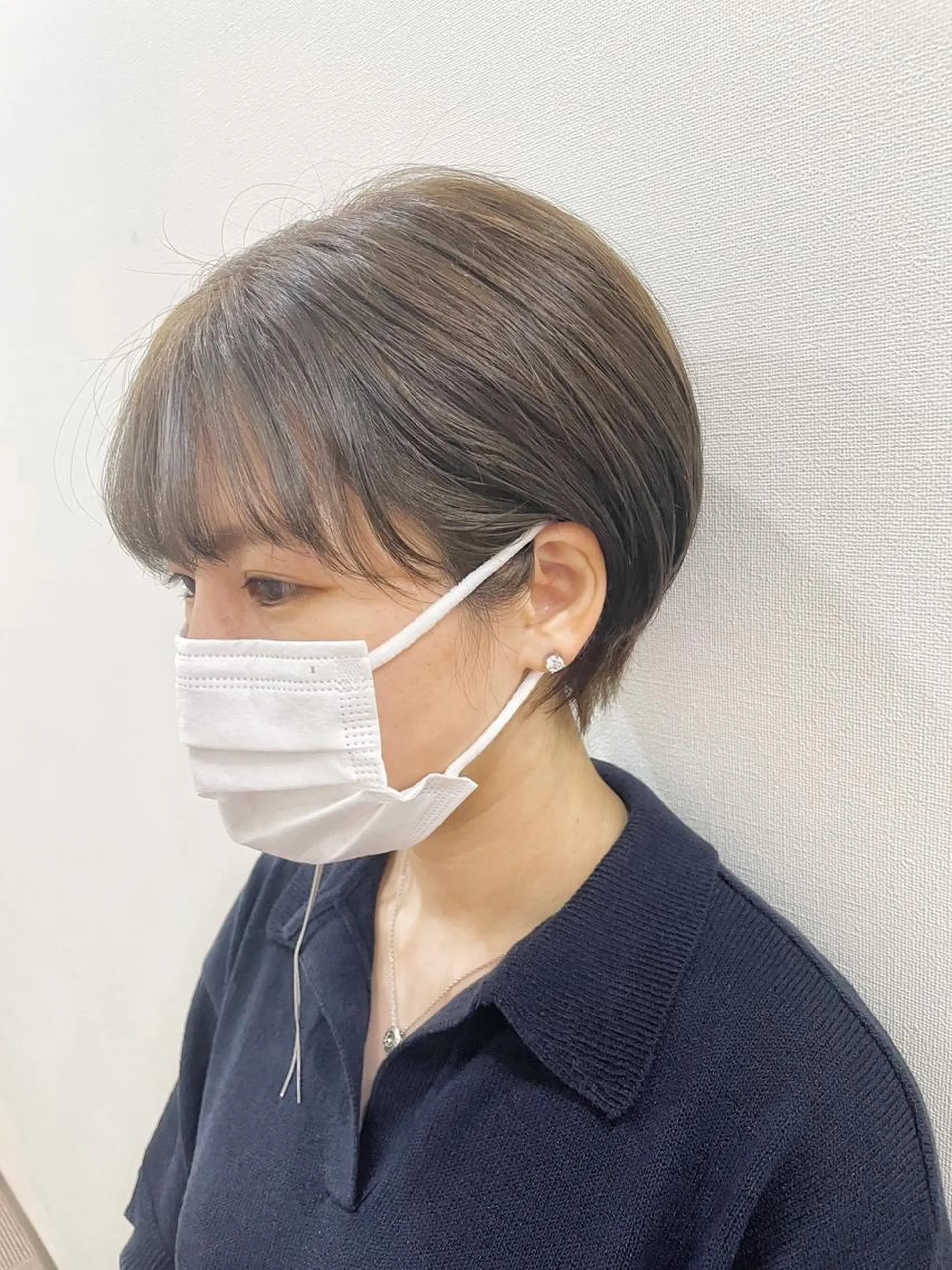 ショート カラー ショートレイヤー 丸みショート グラデーションカラー くびれヘア くせ毛 newline銀座所属・銀座ショート/ 大人ショート/金子涼のヘアスタイル