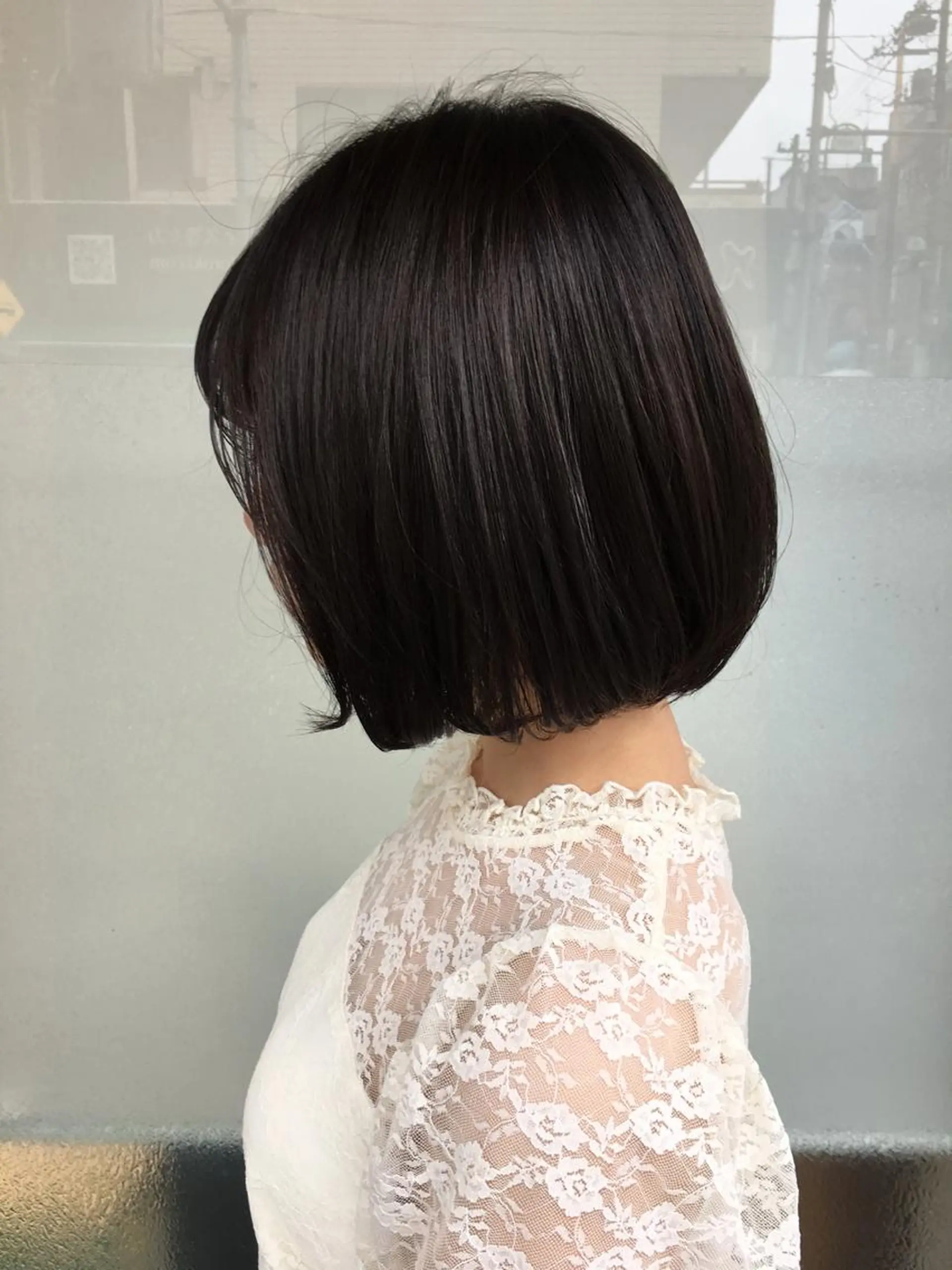 ショート カラー ブルーカラー ブルージュ ボブ 寺内 紳悟のヘアスタイル