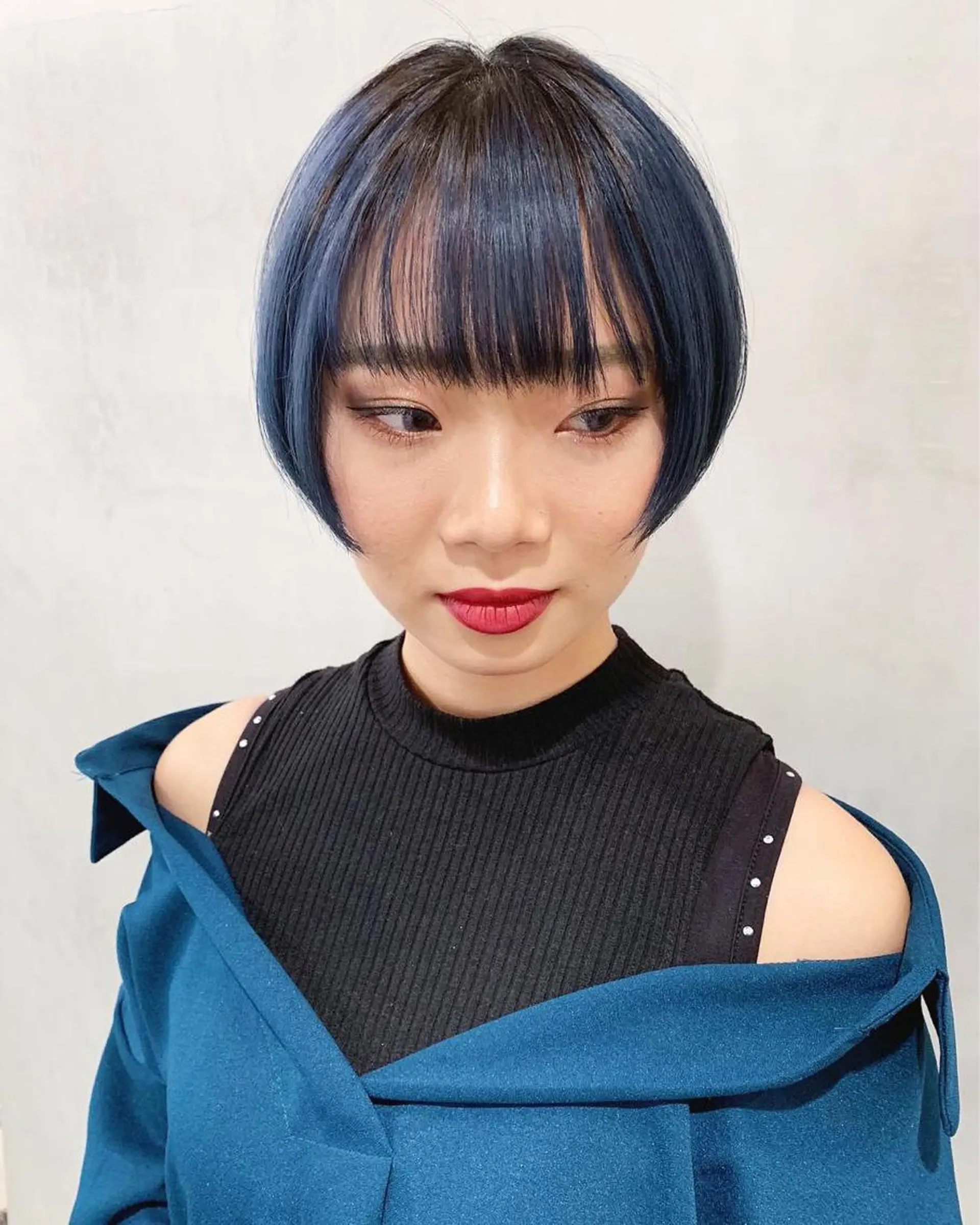 ショート カラー カット ヘアカラー トリートメント 優 作のヘアスタイル