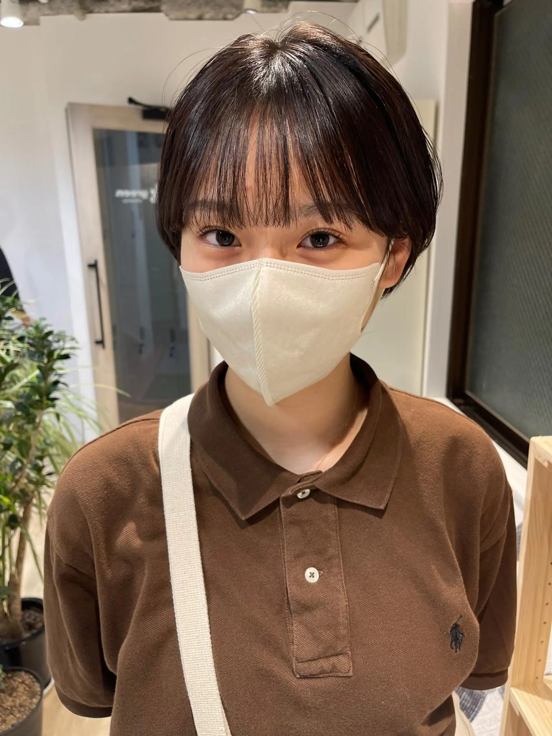 ショート カラー パーマ ヘアアレンジ ネイル マツエク・マツパ アイブロウ 前髪パーマ/割れ癖 /レイヤー/駅近のヘアスタイル