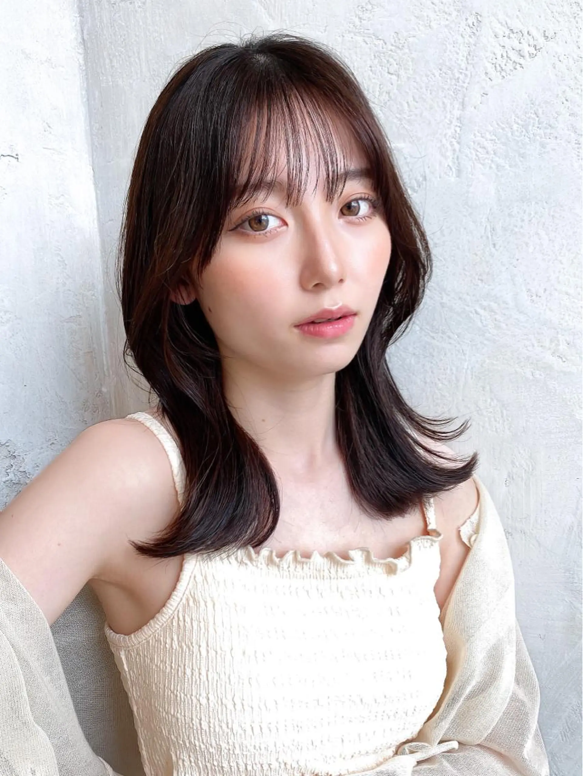 ミディアム カラー ベージュカラー ブラウンカラー ブラウンベージュ くびれヘア 顔周りカット カット ヘアカラー トリートメント 顔周り/くびれヘア 韓国ヘア💕風間るなのヘアスタイル