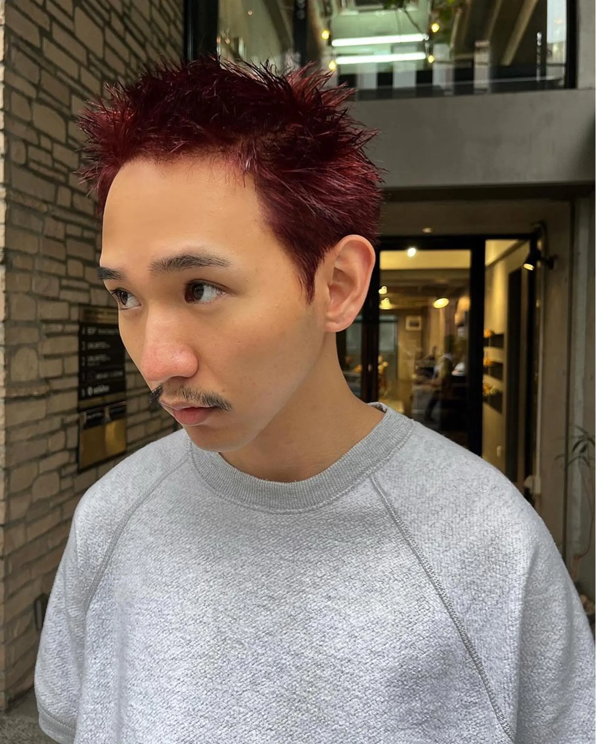 カラー メンズ NERO 眞下秋歩のヘアスタイル