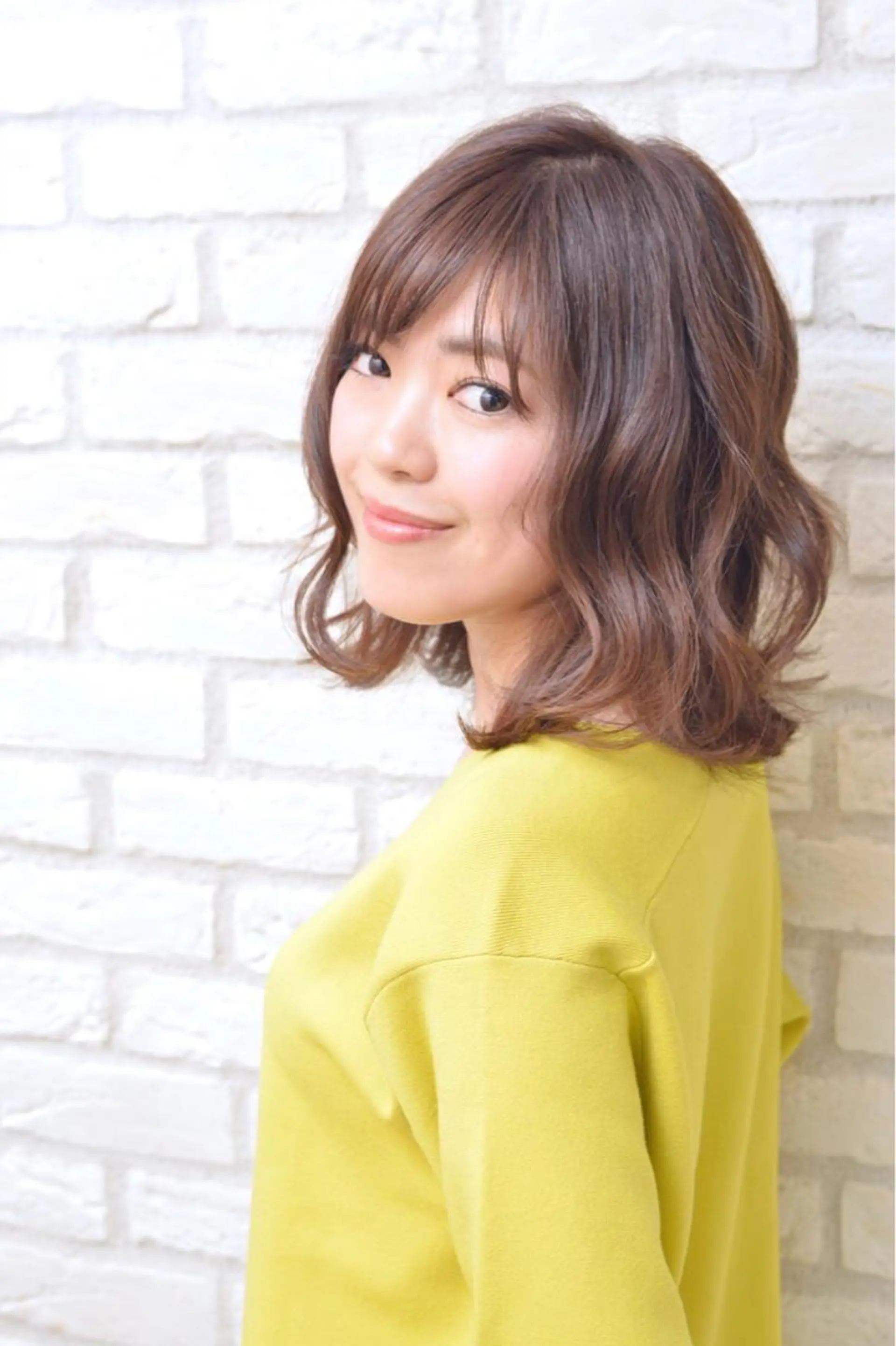 ミディアム カラー パーマ カット パーマ トリートメント 清水 有実子のヘアスタイル