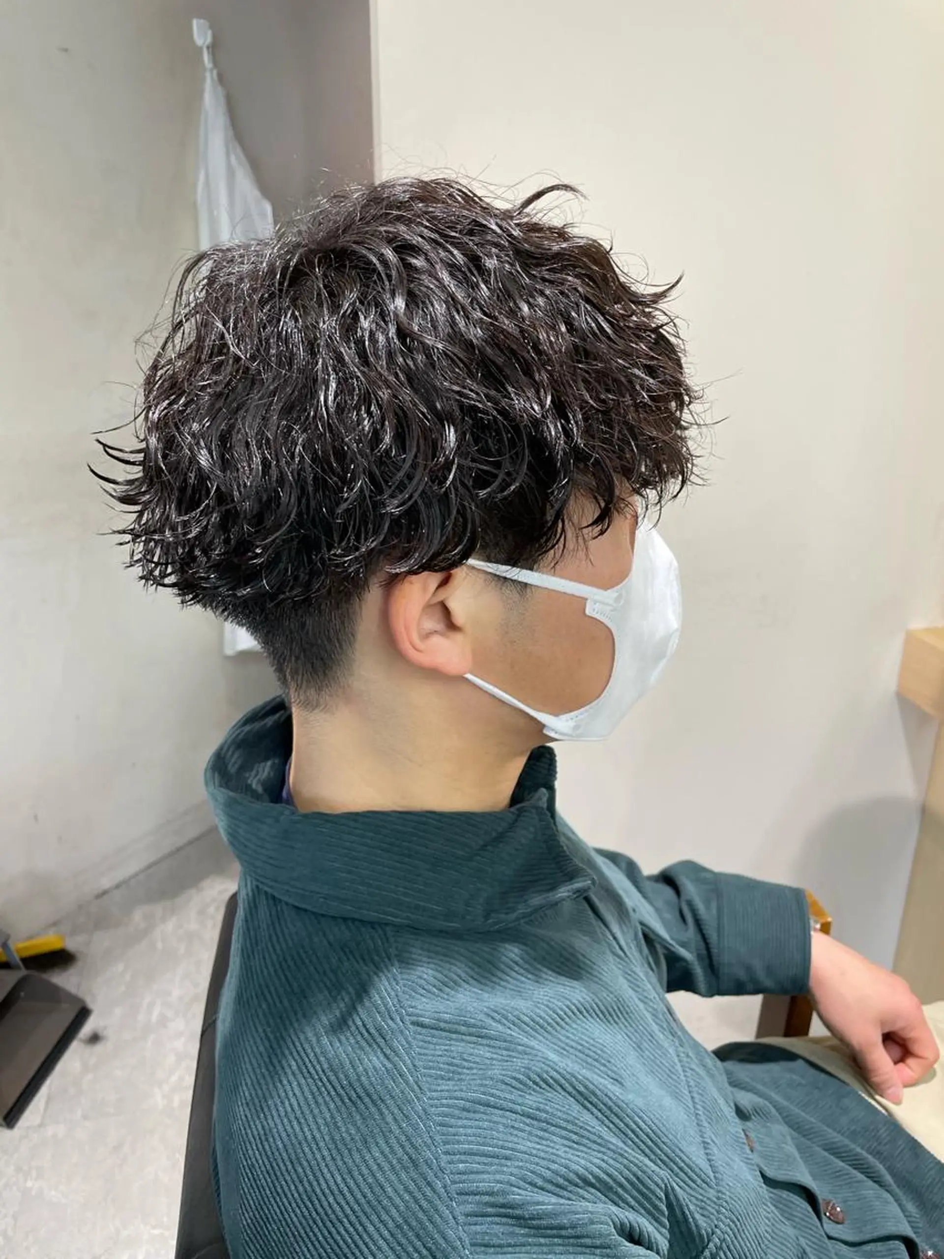 ショート カット パーマ マエダ リョウのヘアスタイル