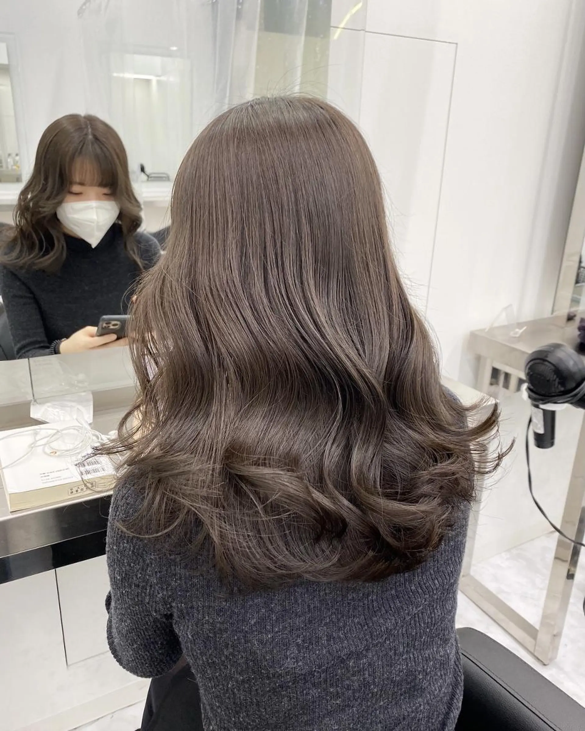 カラー ロング 🏹横浜WILL official🏹のヘアスタイル