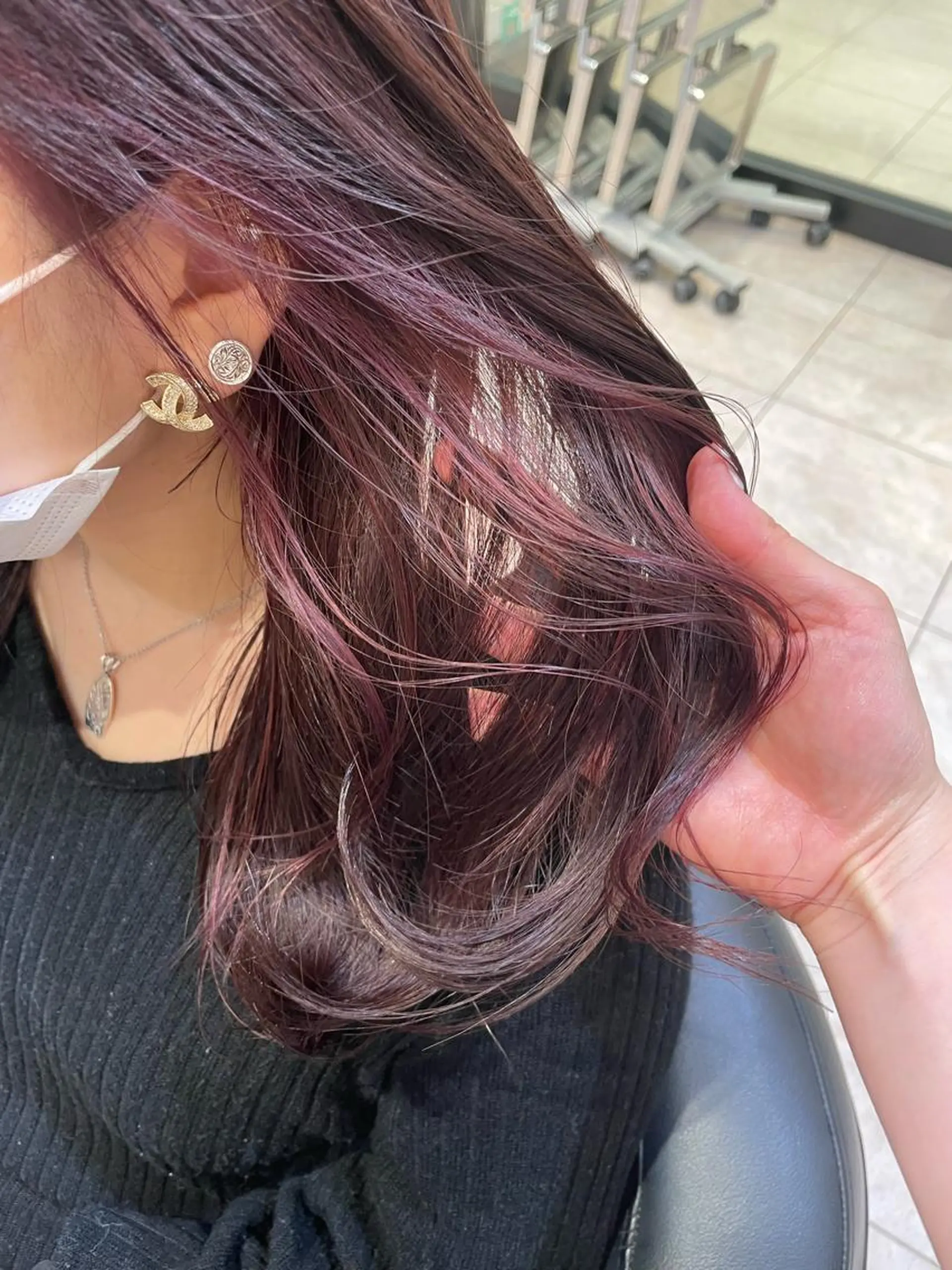 セミロング カラー イヤリングカラー レイヤー/ハイトーン 🫧‪Erikaのヘアスタイル
