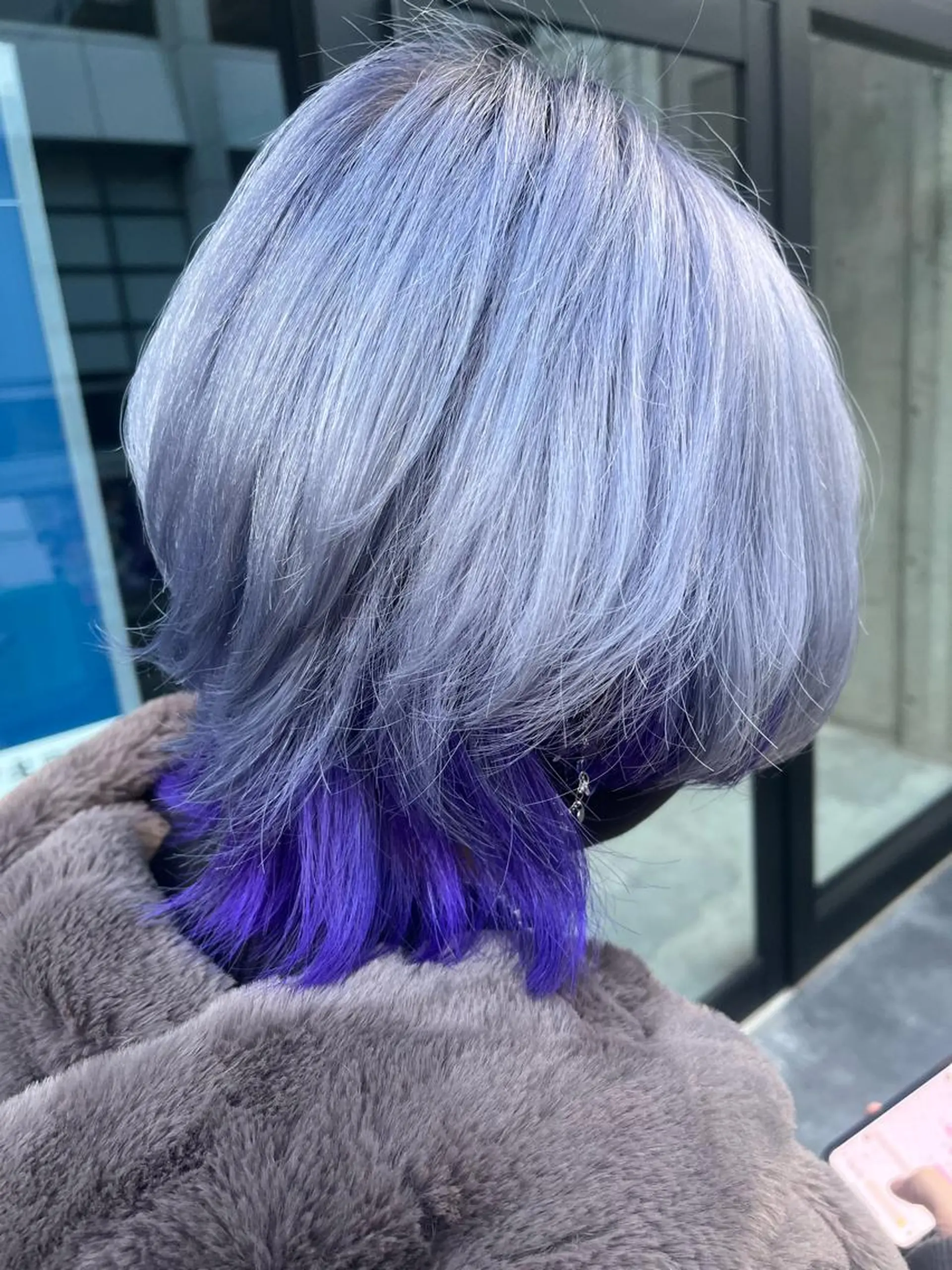 ショート カラー アッシュ バレイヤージュ ミストバング ベージュカラー ブリーチ カット ヘアカラー トリートメント 原宿サロン代表 デザインカラー伊藤卓のヘアスタイル