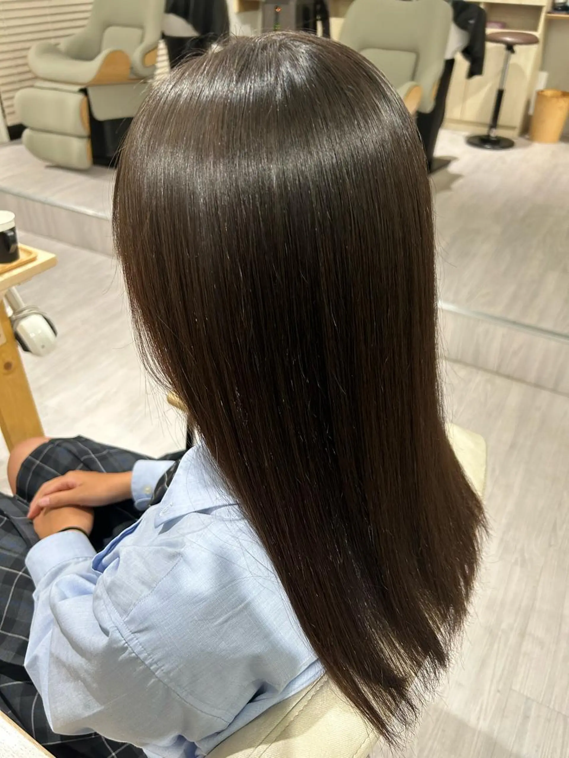 セミロング オリーブ・赤み消し 💚MAKOTO💚のヘアスタイル
