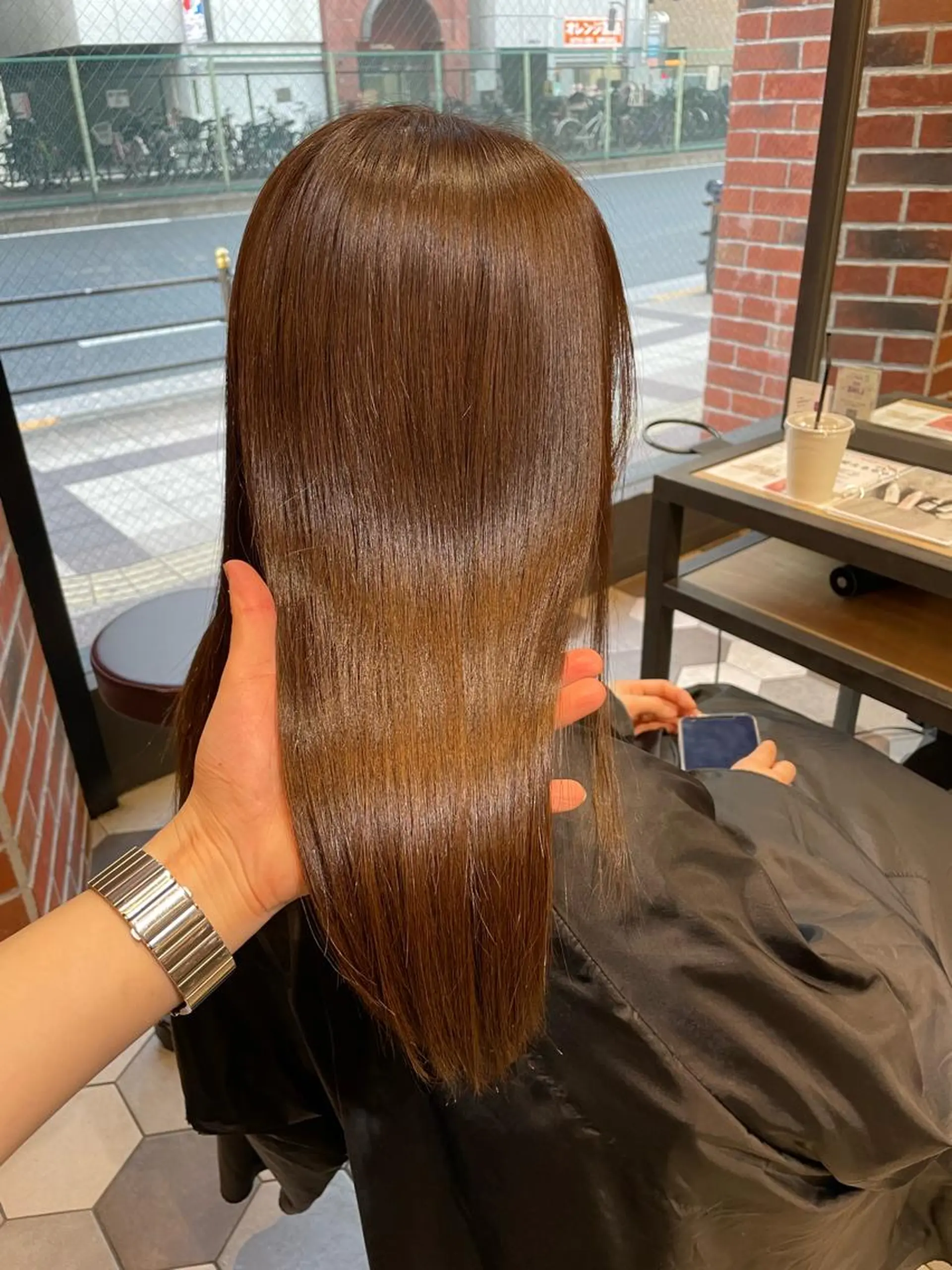 ロング カット ヘアカラー 縮毛矯正 トリートメント 髪質改善、縮毛矯正 酸性縮毛矯正のヘアスタイル