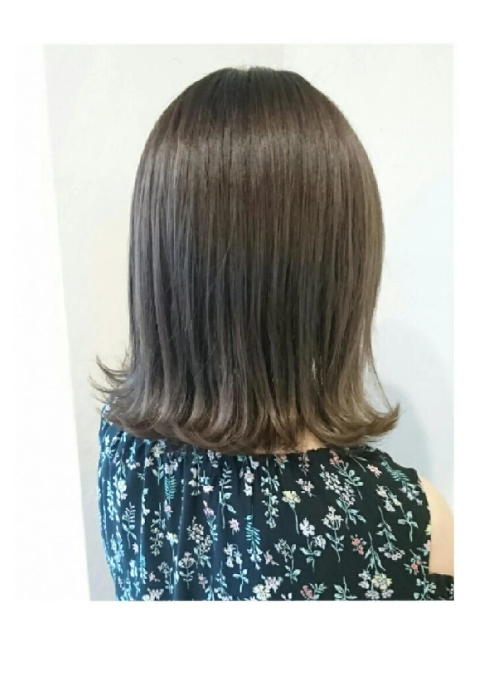 ミディアム カラー アッシュ カット ヘアカラー トリートメント JIL BLAN 京都所属・RU RIのヘアスタイル