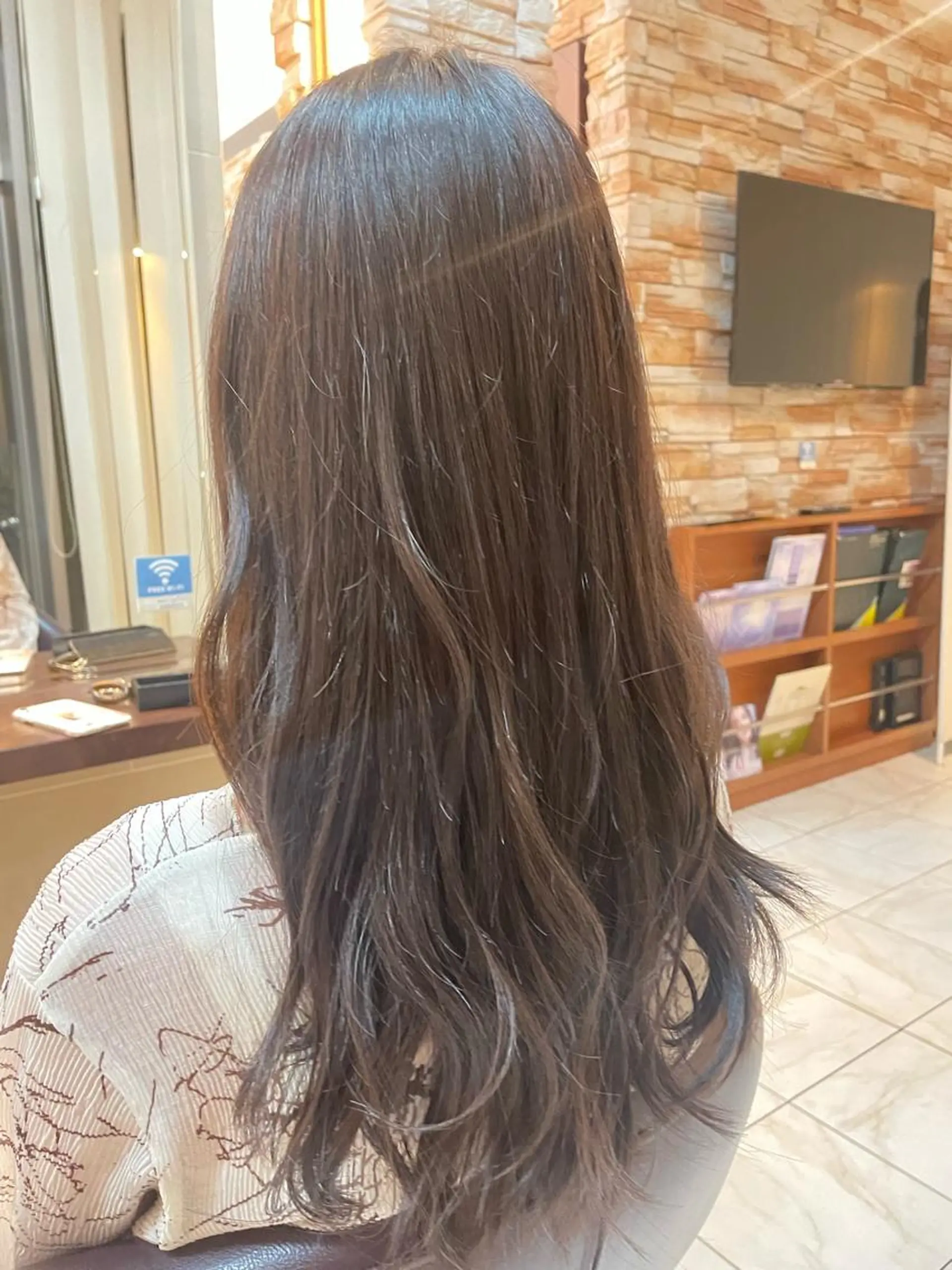 ロング カット ヘアカラー トリートメント 垢抜け透明感カラー 🌻篠崎あずさ🌻のヘアスタイル