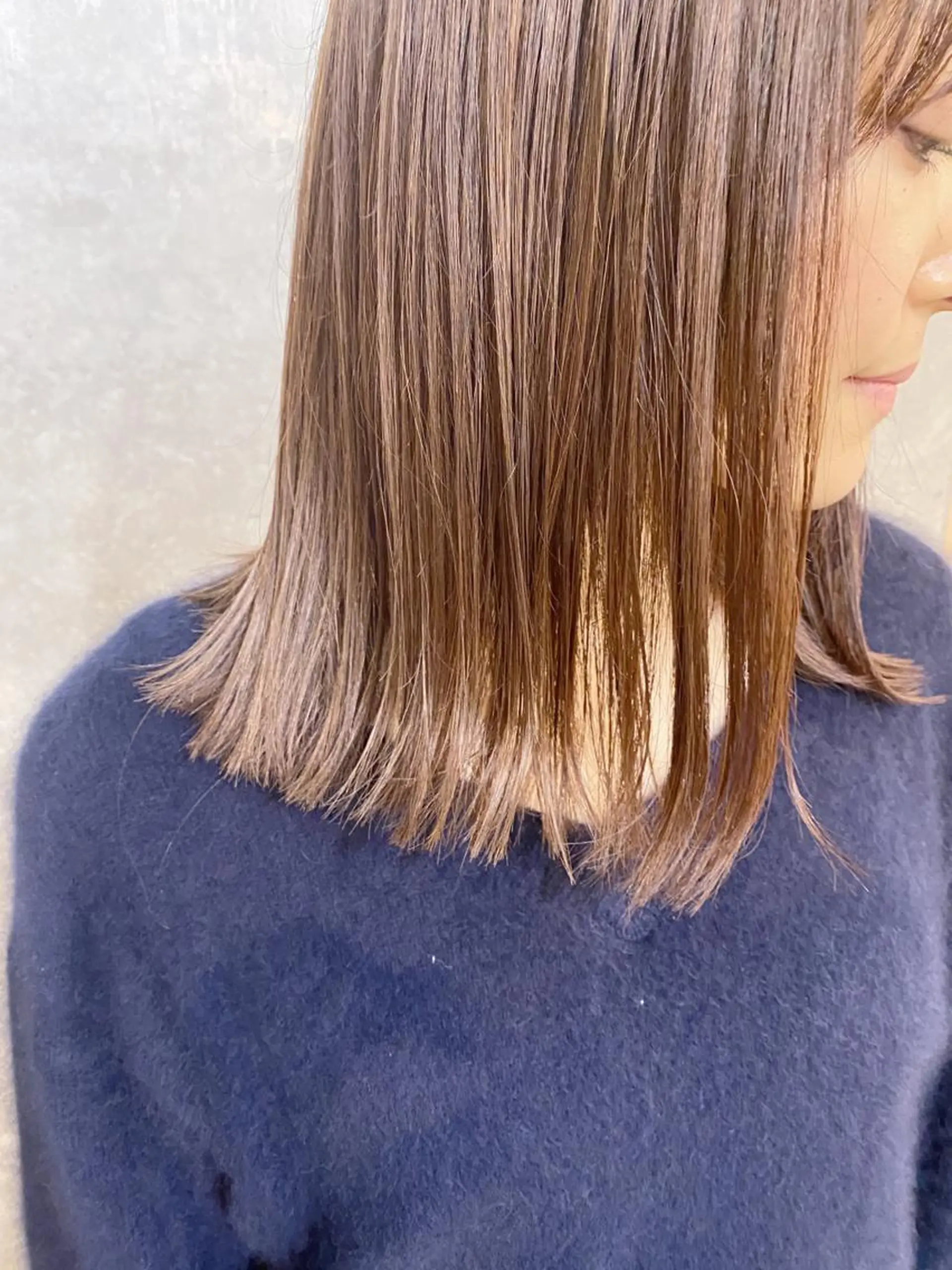 ミディアム カラー ヘアアレンジ 切りっぱなしボブ アディクシーカラー アッシュ アッシュブラック アッシュブラウン ヘアカラー トリートメント ヘアセット ✨ハイクオリティ✨ 山本香也のヘアスタイル