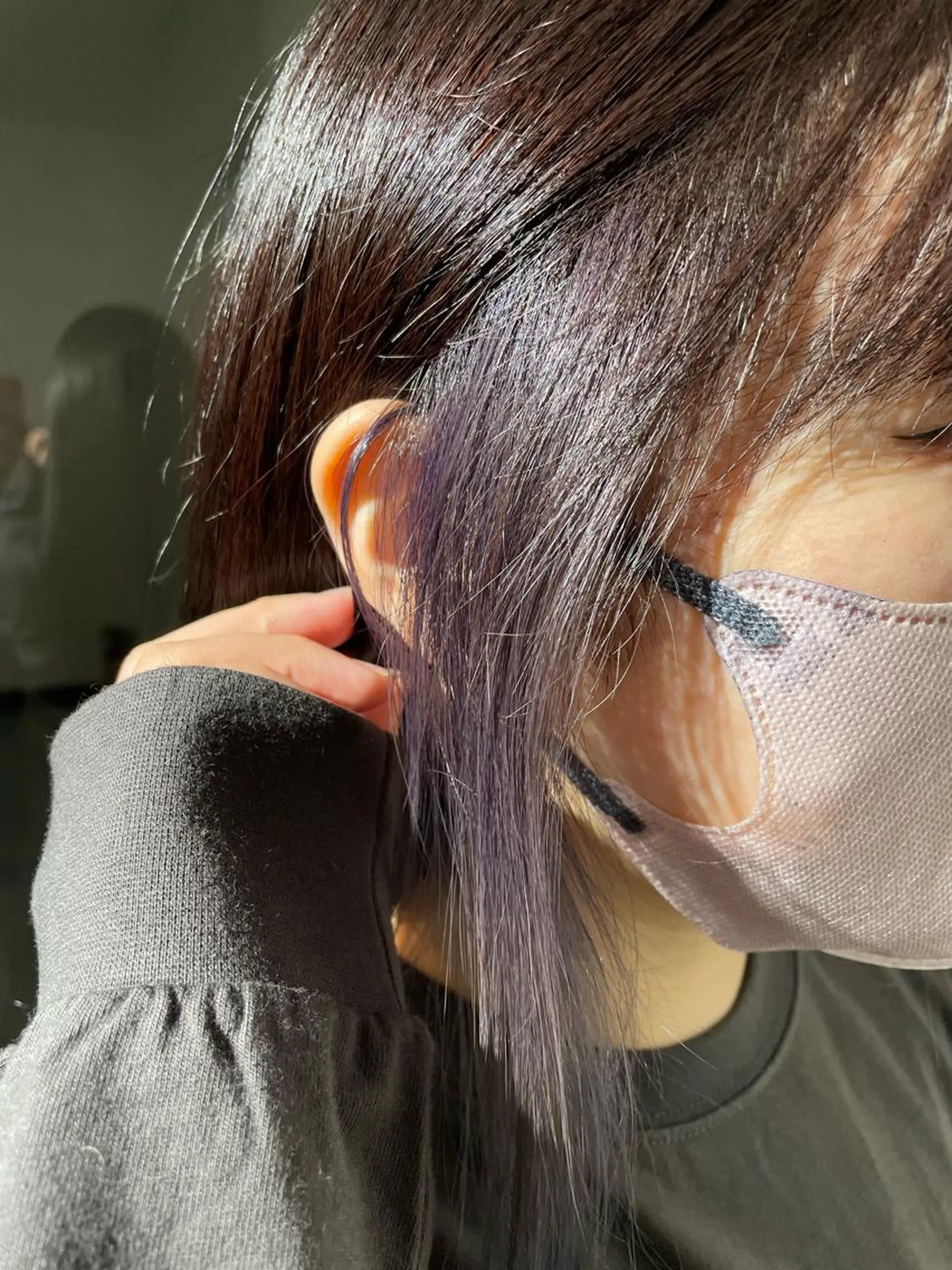 ロング カラー ブリーチ インナーカラー 篠原 侑作のヘアスタイル