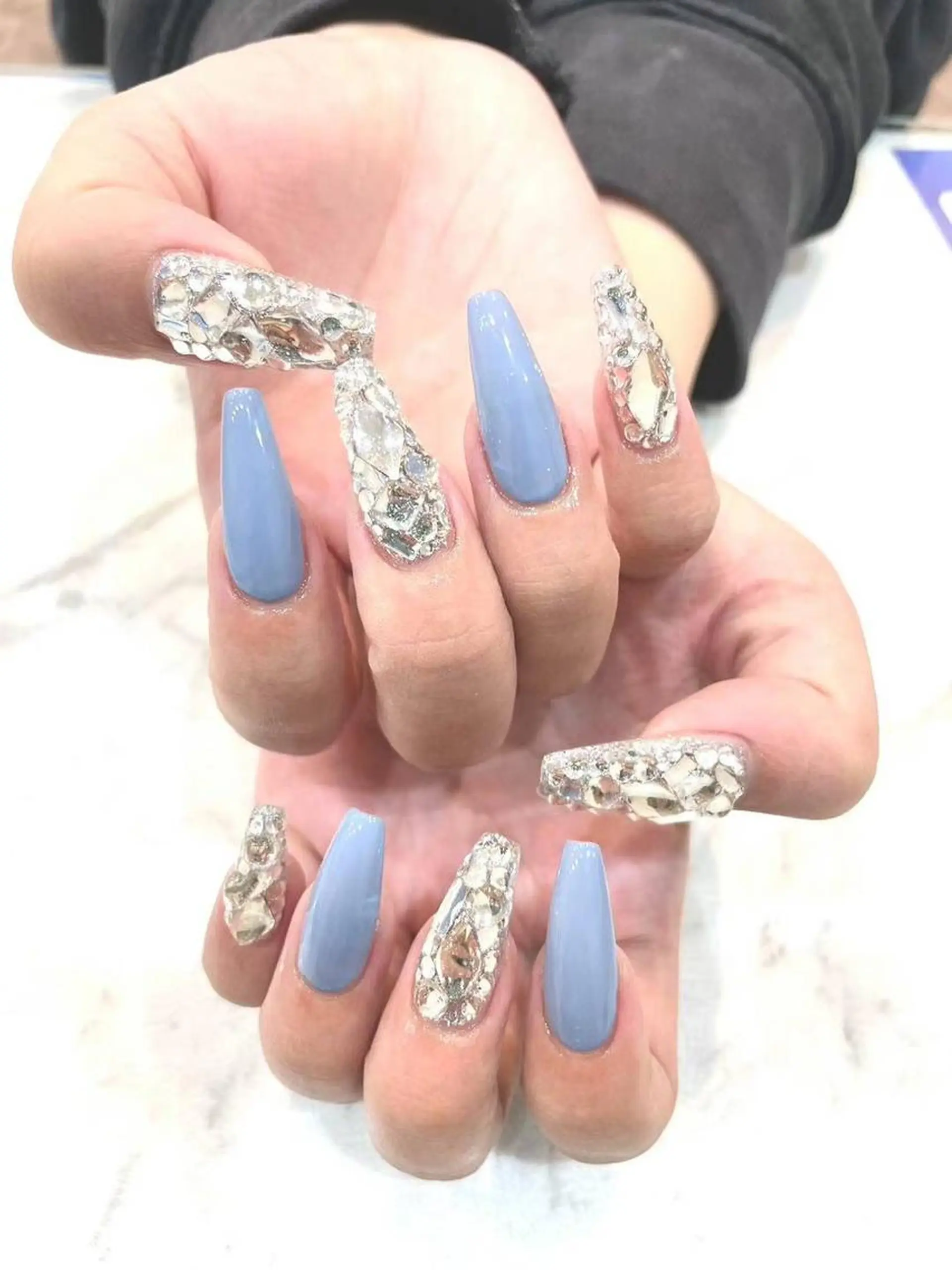ネイル 水色 シルバー My nail所属・babarla Nailのネイルデザイン